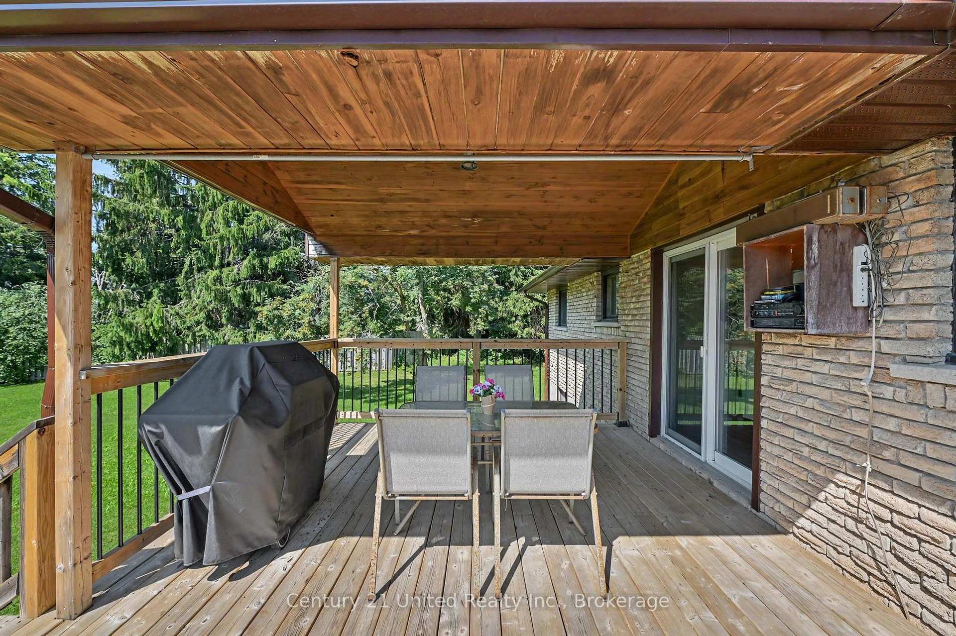 Photo 21 of 815 Stewart Drive, Peterborough, Ashburnham Ward 4 — HOMEH