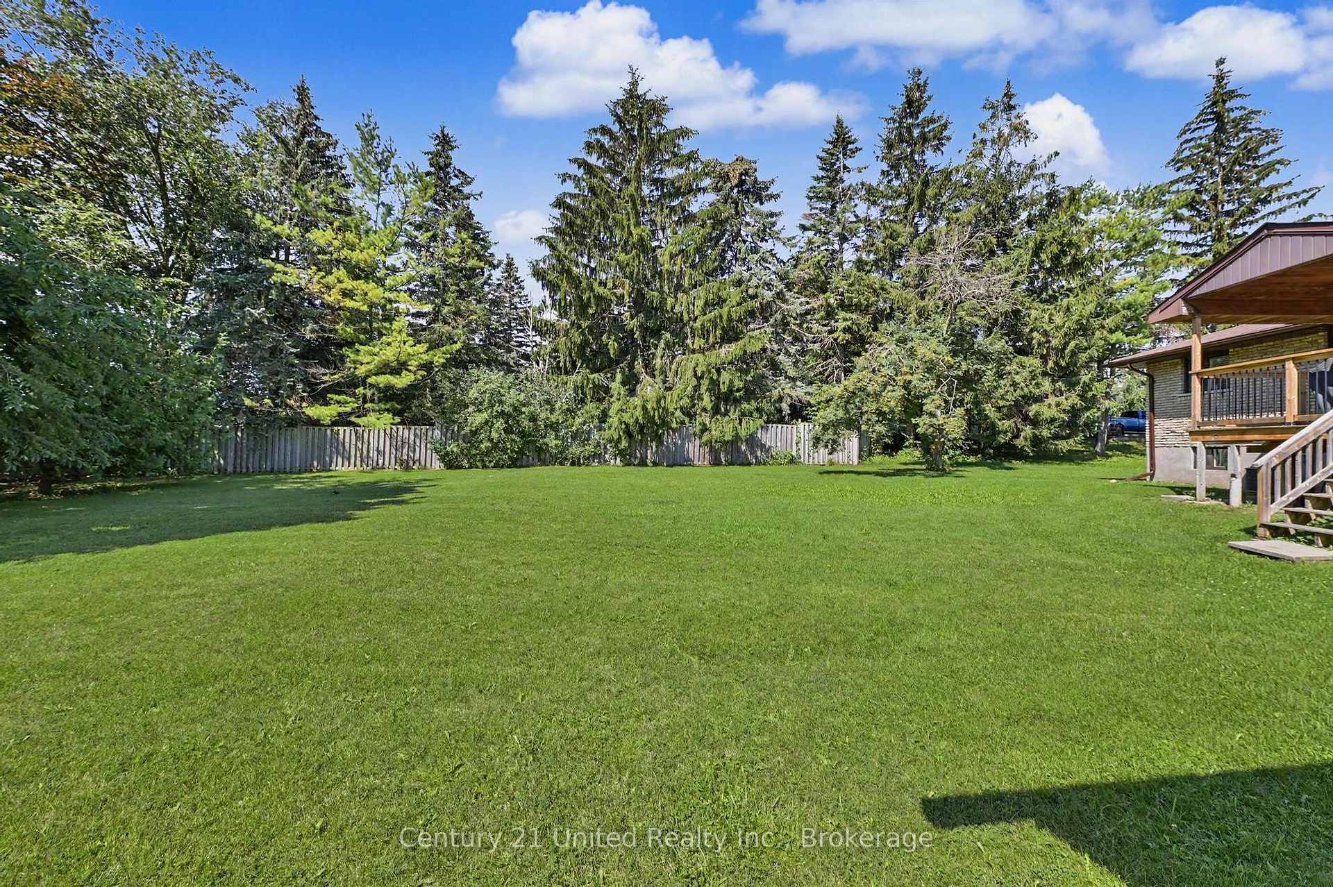 Photo 25 of 815 Stewart Drive, Peterborough, Ashburnham Ward 4 — HOMEH