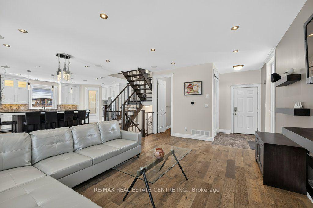 Photo 5 of 236 Neilson Avenue, Waterloo, Downtown Waterloo — HOMEH