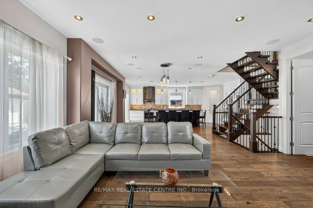 Photo 6 of 236 Neilson Avenue, Waterloo, Downtown Waterloo — HOMEH