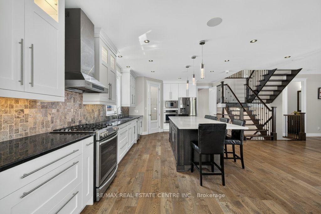 Photo 9 of 236 Neilson Avenue, Waterloo, Downtown Waterloo — HOMEH