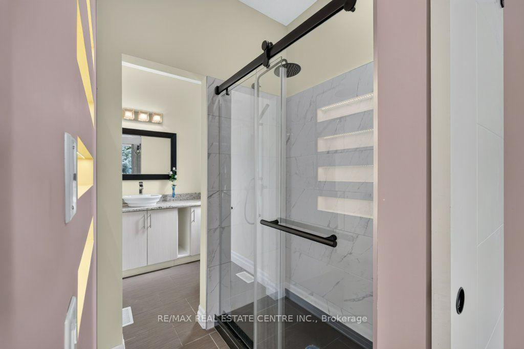 Photo 13 of 236 Neilson Avenue, Waterloo, Downtown Waterloo — HOMEH