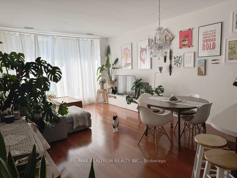 Photo 2 of Unit 714, 980 Yonge Street, Toronto, The Annex — HOMEH