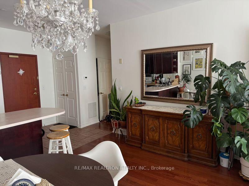 Photo 6 of Unit 714, 980 Yonge Street, Toronto, The Annex — HOMEH