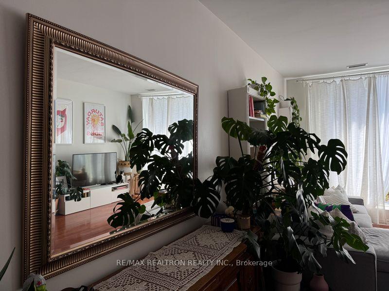 Photo 7 of Unit 714, 980 Yonge Street, Toronto, The Annex — HOMEH