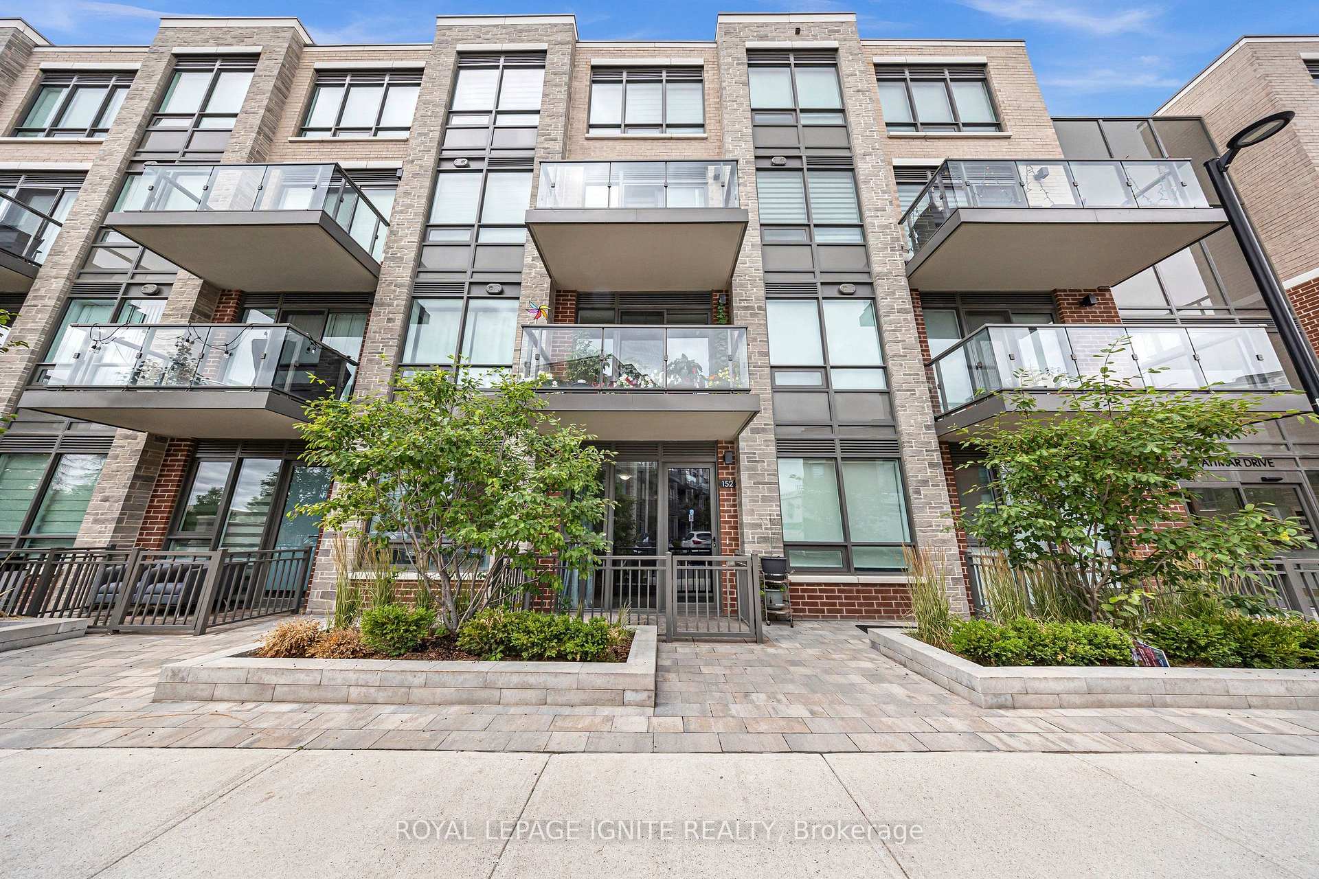 Photo 1 of Unit 152, 65 Attmar Drive, Brampton, Bram East — HOMEH