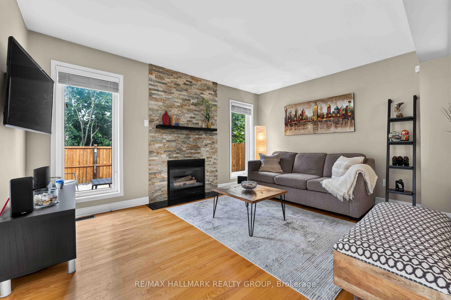 Photo 9 of 35 Coleridge Street, Ottawa, Central Park — HOMEH