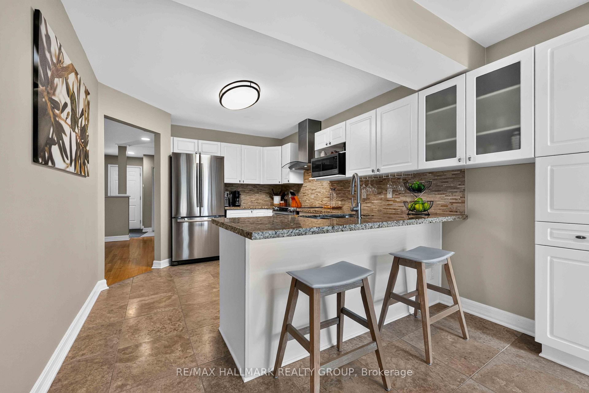 Photo 12 of 35 Coleridge Street, Ottawa, Central Park — HOMEH