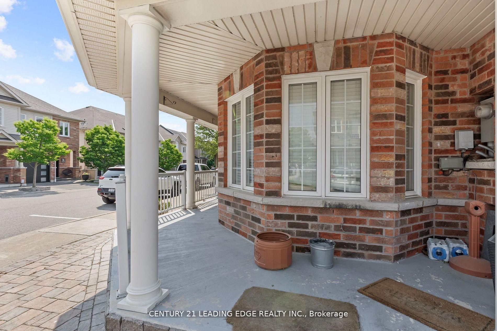Photo 5 of 1 Delight Way, Whitby, Brooklin — HOMEH