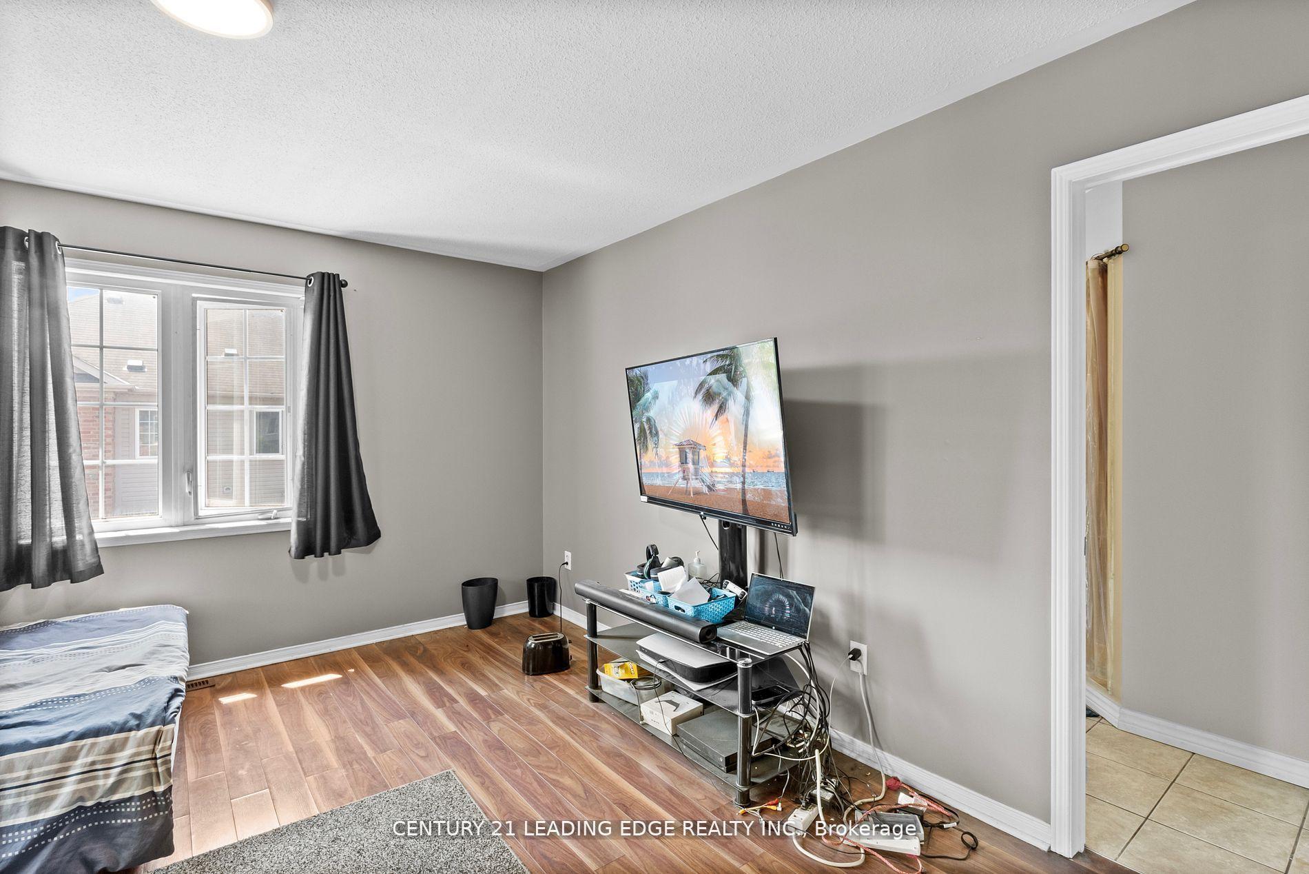Photo 28 of 1 Delight Way, Whitby, Brooklin — HOMEH