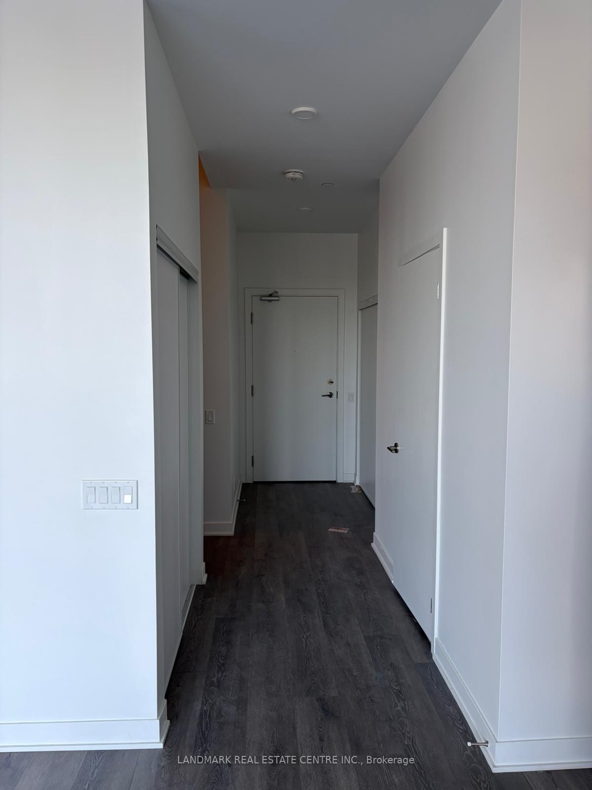 Photo 5 of Unit 212, 10 Flavelle Trail, Vaughan, Steeles West Industrial — HOMEH