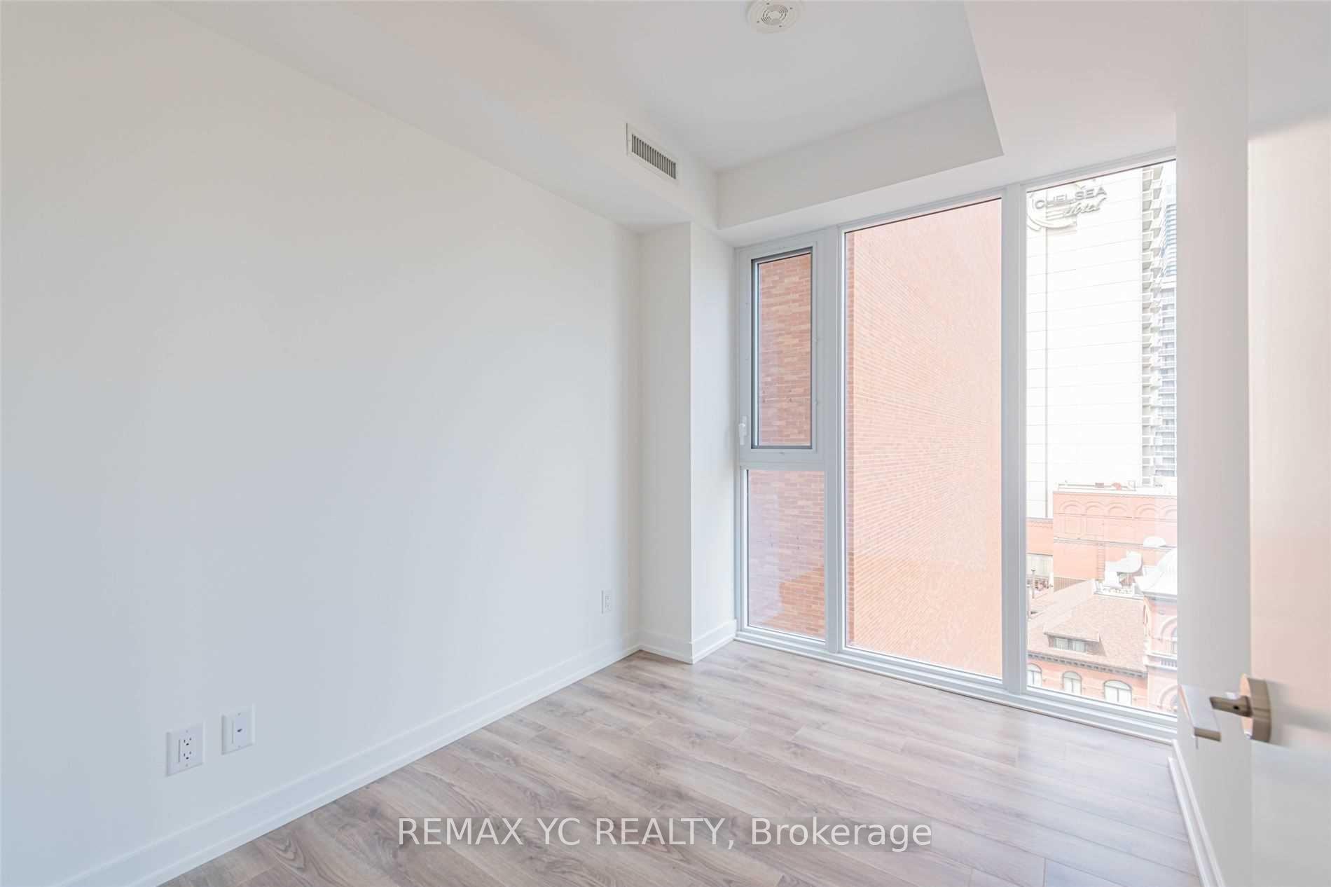 Photo 5 of Unit 717, 20 Edward Street, Toronto, Bay Street Corridor — HOMEH