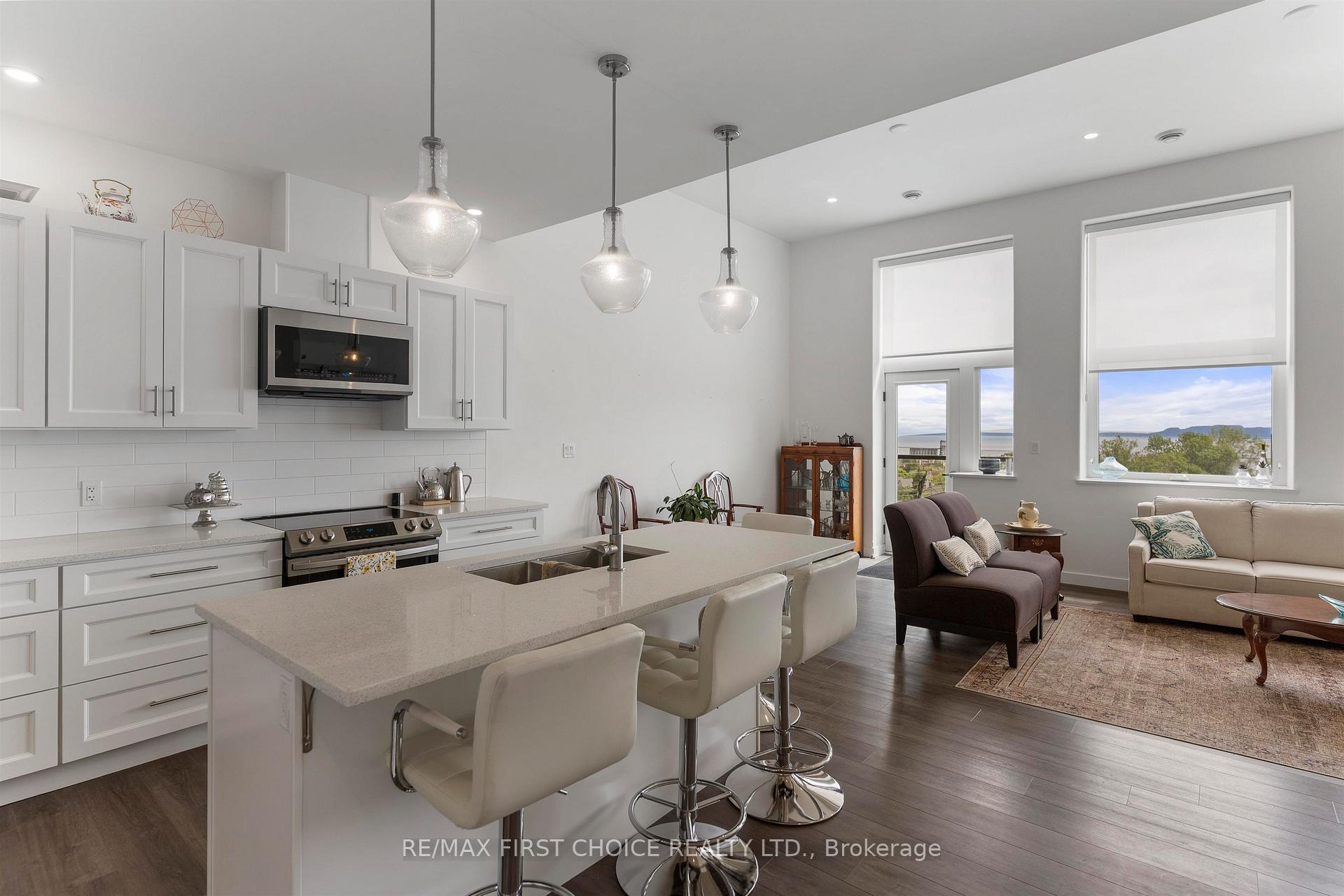 Photo 1 of Unit 3404, 96 High Street, Thunder Bay, College Heights — HOMEH