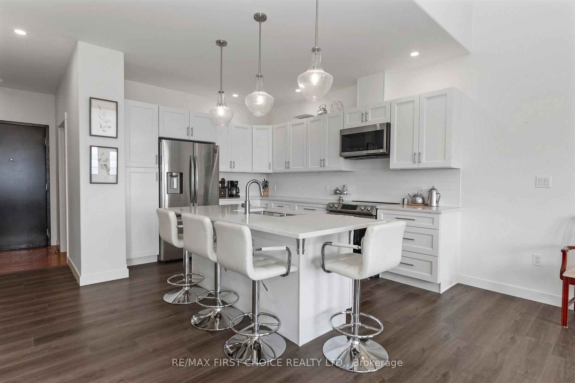 Photo 7 of Unit 3404, 96 High Street, Thunder Bay, College Heights — HOMEH