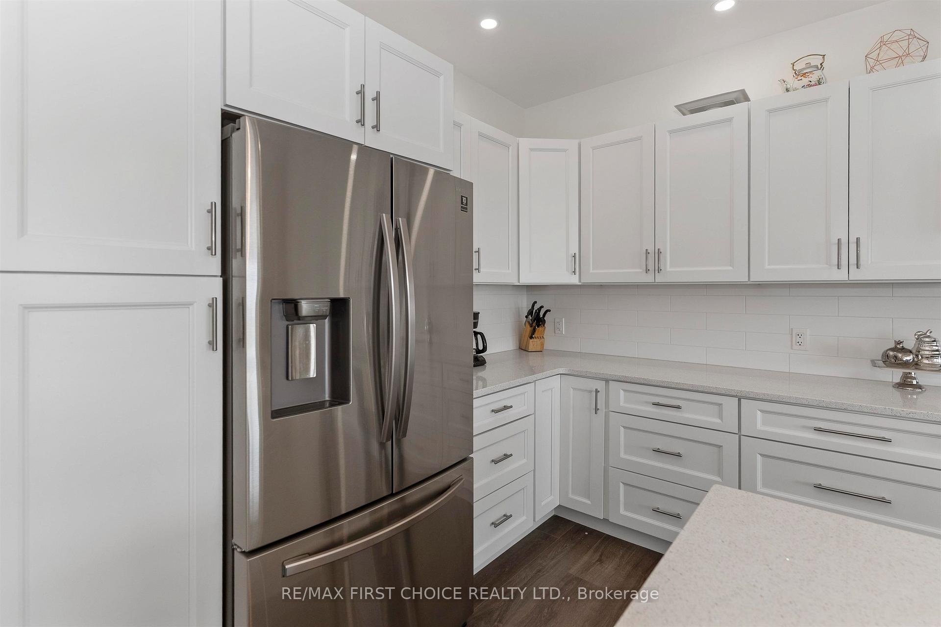 Photo 10 of Unit 3404, 96 High Street, Thunder Bay, College Heights — HOMEH