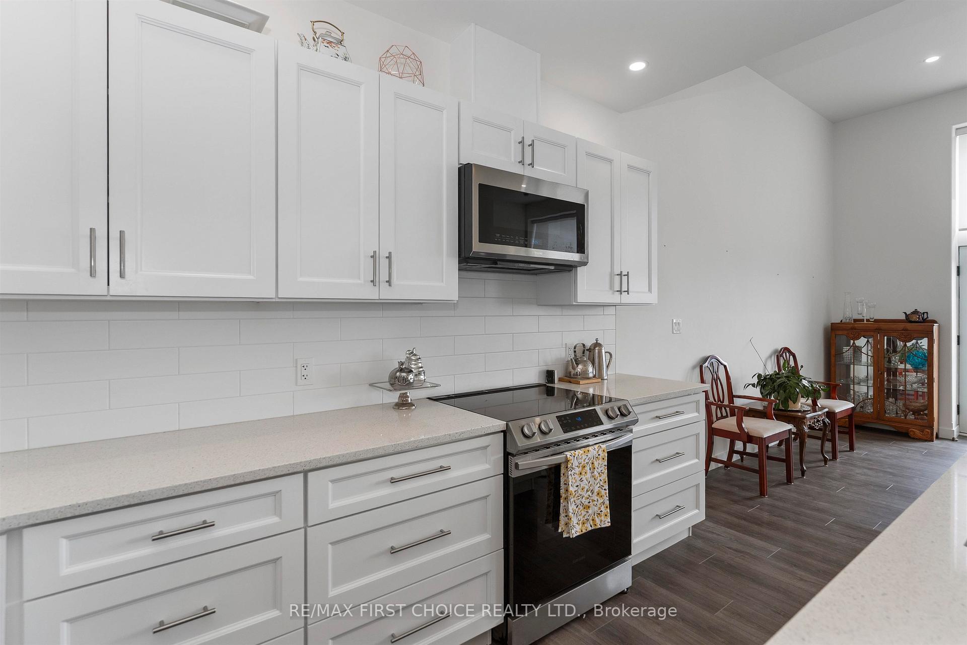 Photo 11 of Unit 3404, 96 High Street, Thunder Bay, College Heights — HOMEH