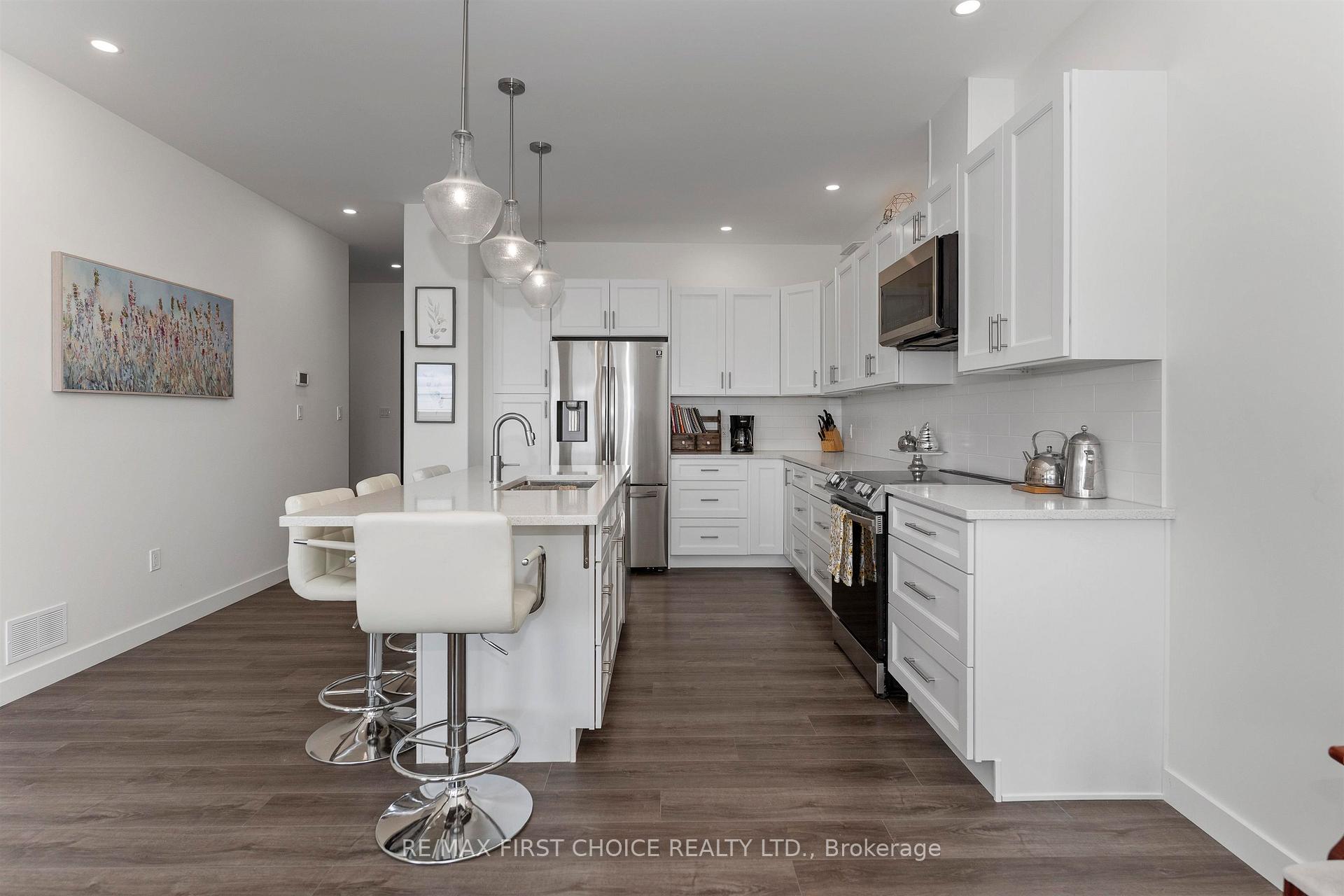 Photo 12 of Unit 3404, 96 High Street, Thunder Bay, College Heights — HOMEH