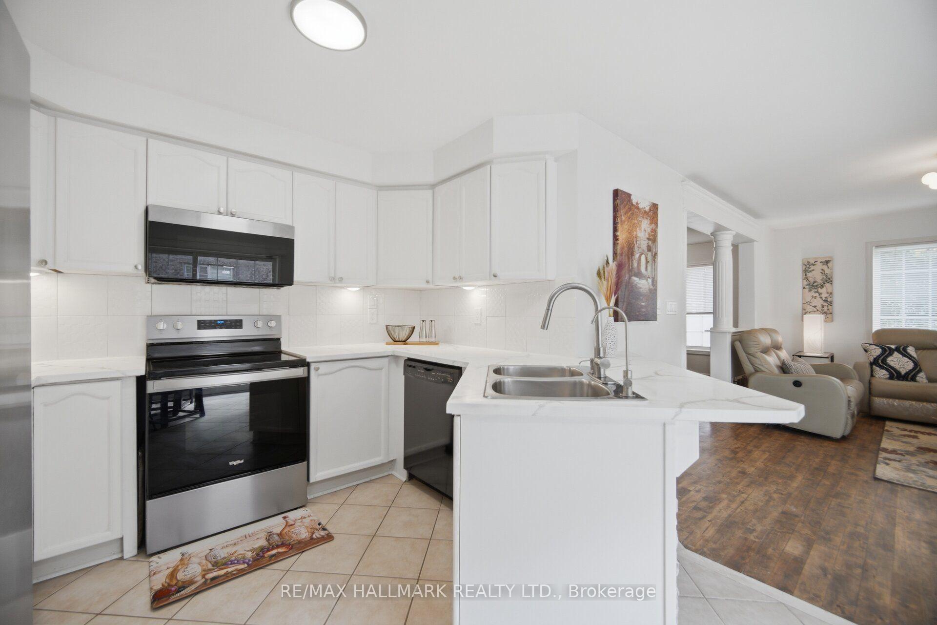 Photo 9 of 641 Marley Crescent, Milton, Beaty — HOMEH