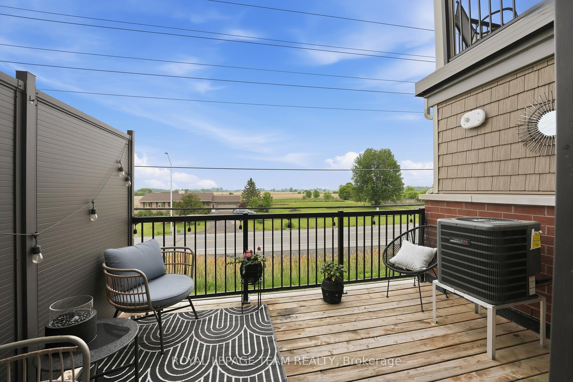 Photo 7 of 718 Lapland Private, Ottawa, Kanata - Emerald Meadows/Trailwest — HOMEH
