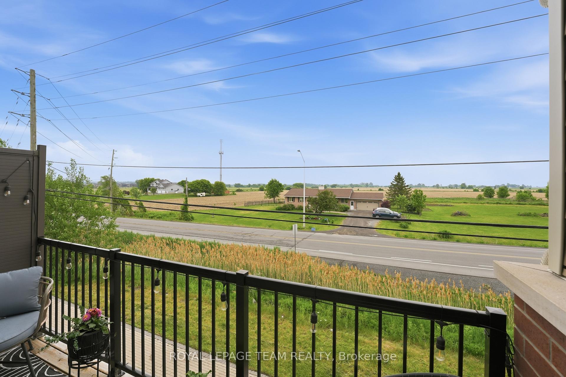 Photo 8 of 718 Lapland Private, Ottawa, Kanata - Emerald Meadows/Trailwest — HOMEH
