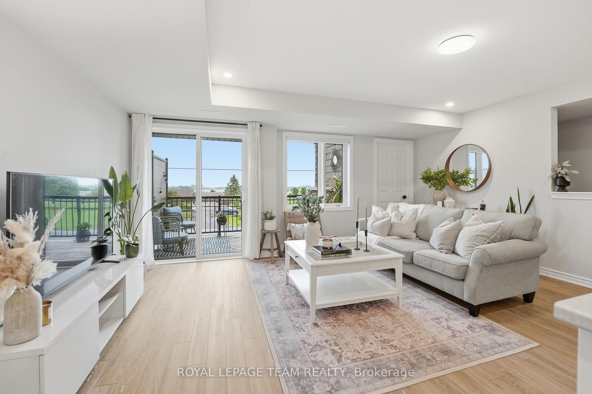 Photo 10 of 718 Lapland Private, Ottawa, Kanata - Emerald Meadows/Trailwest — HOMEH