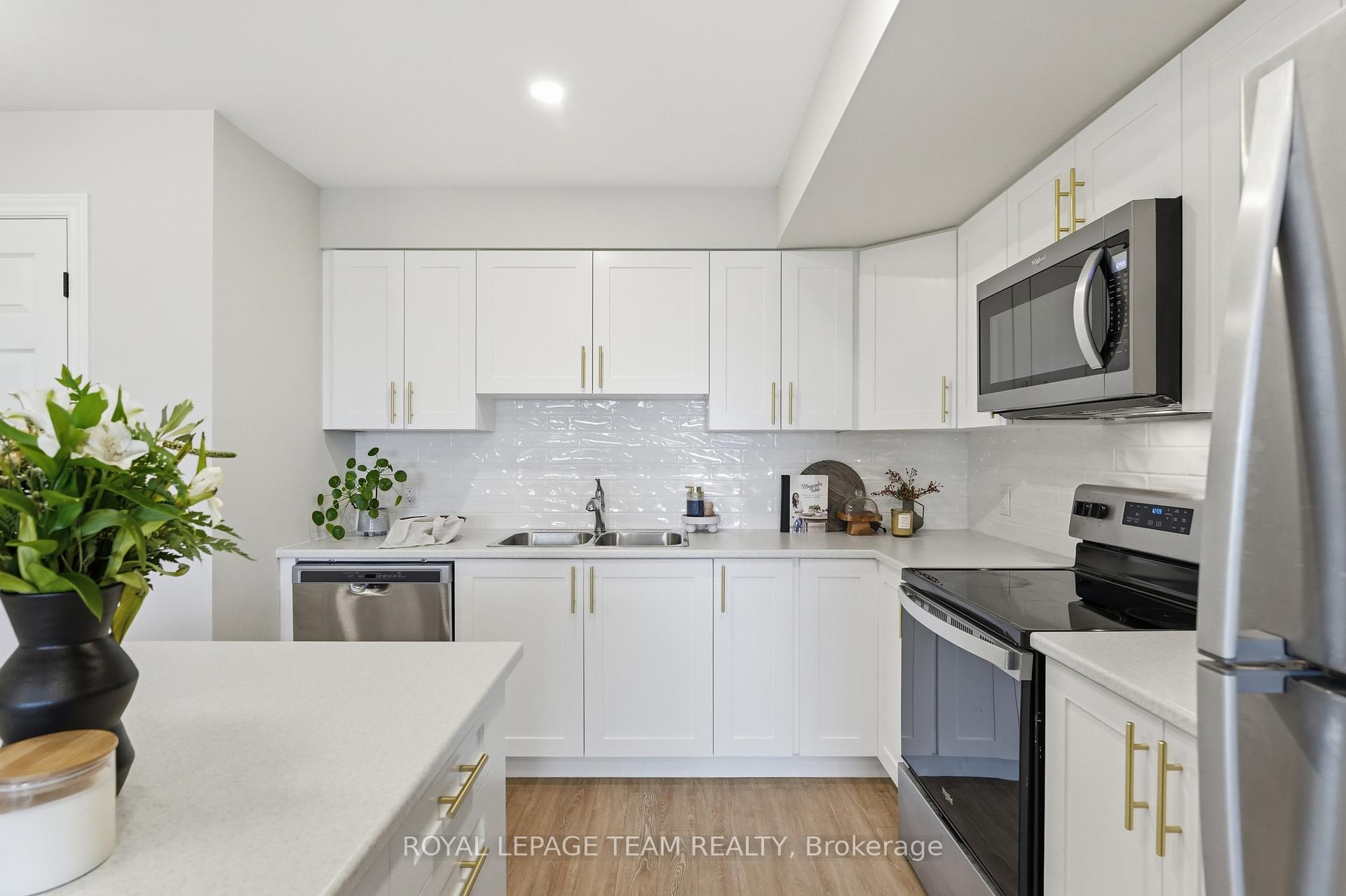 Photo 21 of 718 Lapland Private, Ottawa, Kanata - Emerald Meadows/Trailwest — HOMEH