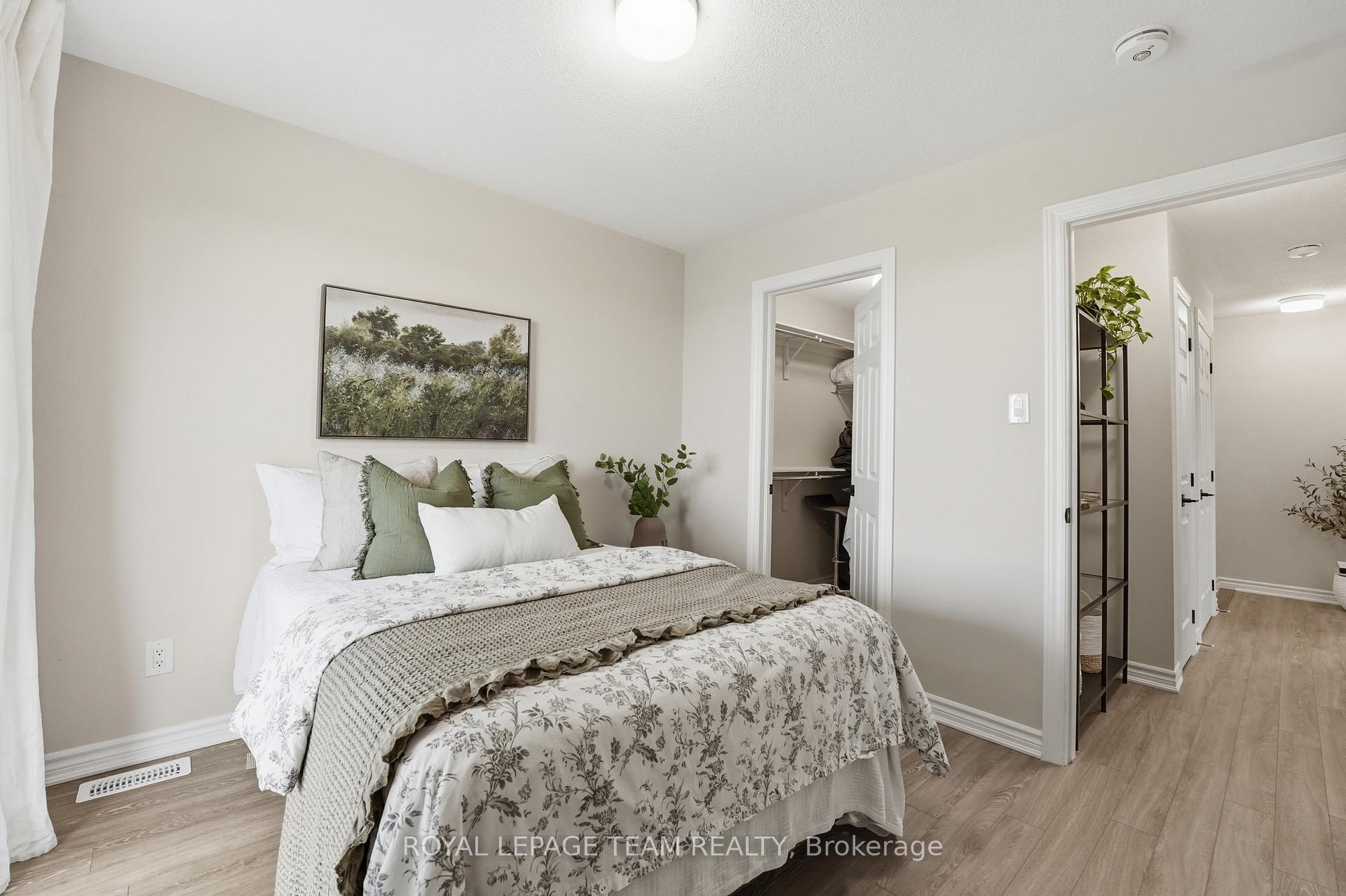 Photo 35 of 718 Lapland Private, Ottawa, Kanata - Emerald Meadows/Trailwest — HOMEH