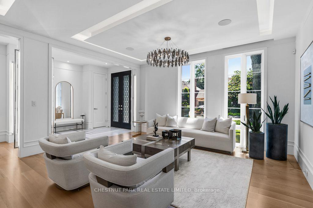 Photo 3 of 258 Cortleigh Boulevard, Toronto, Lawrence Park South — HOMEH