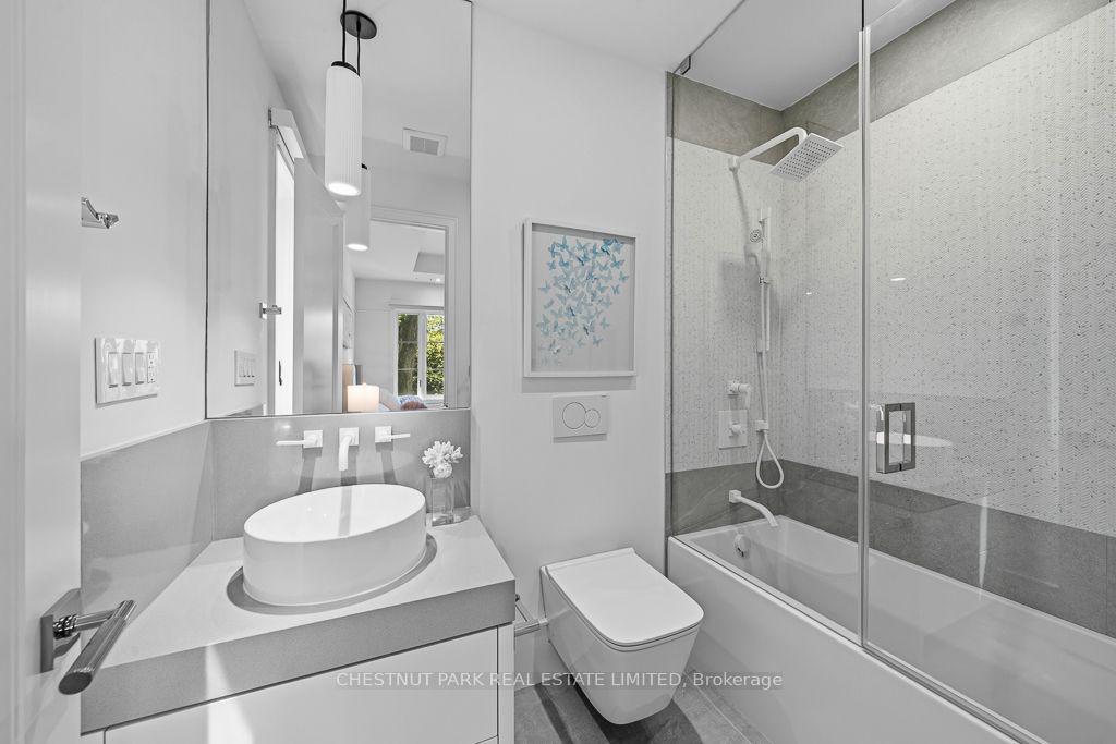 Photo 19 of 258 Cortleigh Boulevard, Toronto, Lawrence Park South — HOMEH