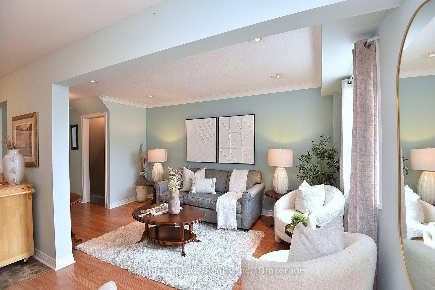 Photo 6 of Unit 18, 12 Whitedeer Road, Hamilton, Stoney Creek Mountain — HOMEH