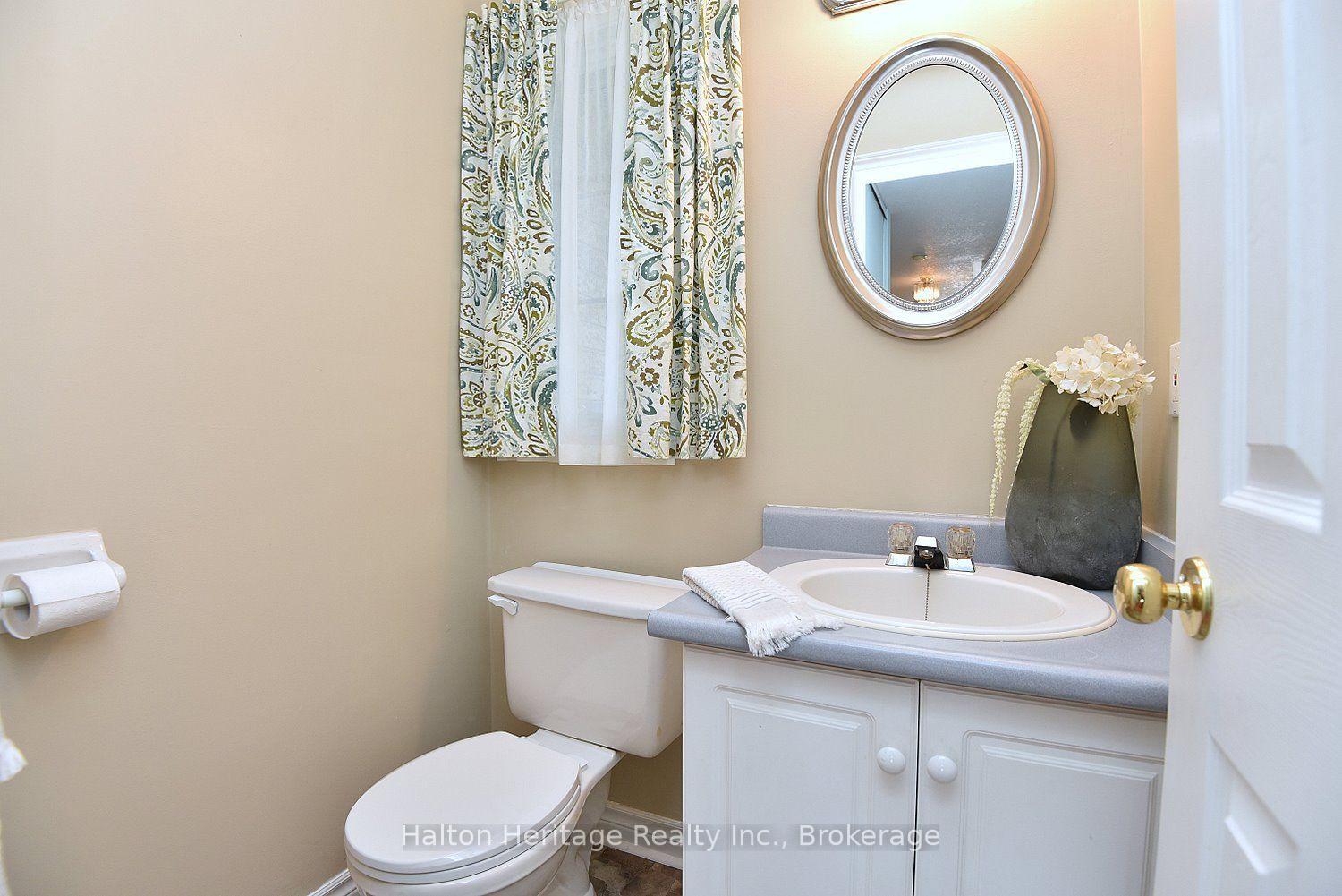 Photo 19 of Unit 18, 12 Whitedeer Road, Hamilton, Stoney Creek Mountain — HOMEH