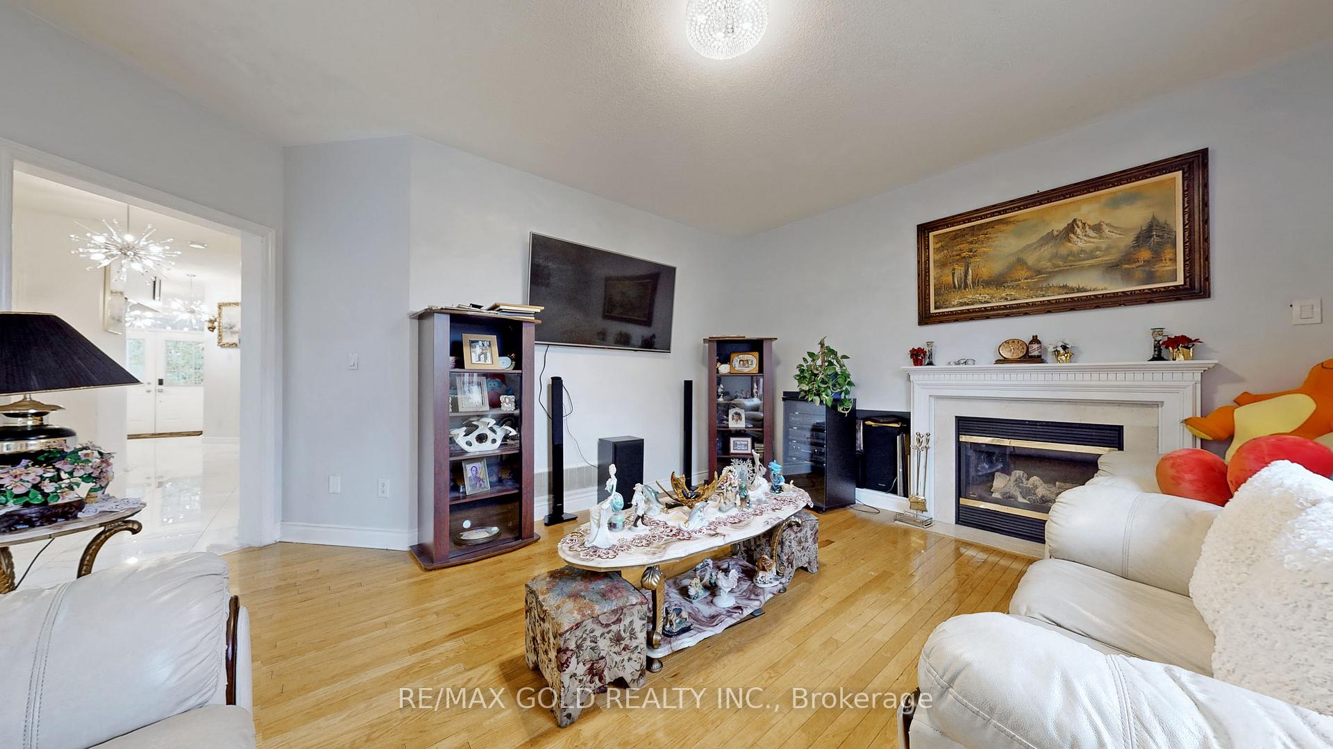 Photo 4 of 64 Prue Court, Brampton, Vales of Castlemore — HOMEH