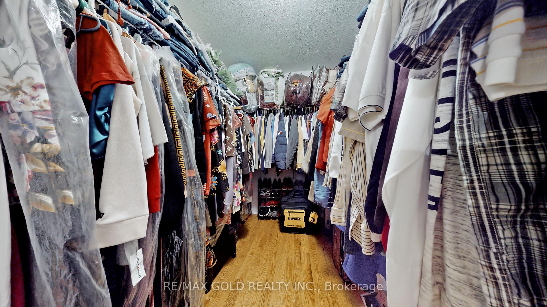 Photo 17 of 64 Prue Court, Brampton, Vales of Castlemore — HOMEH