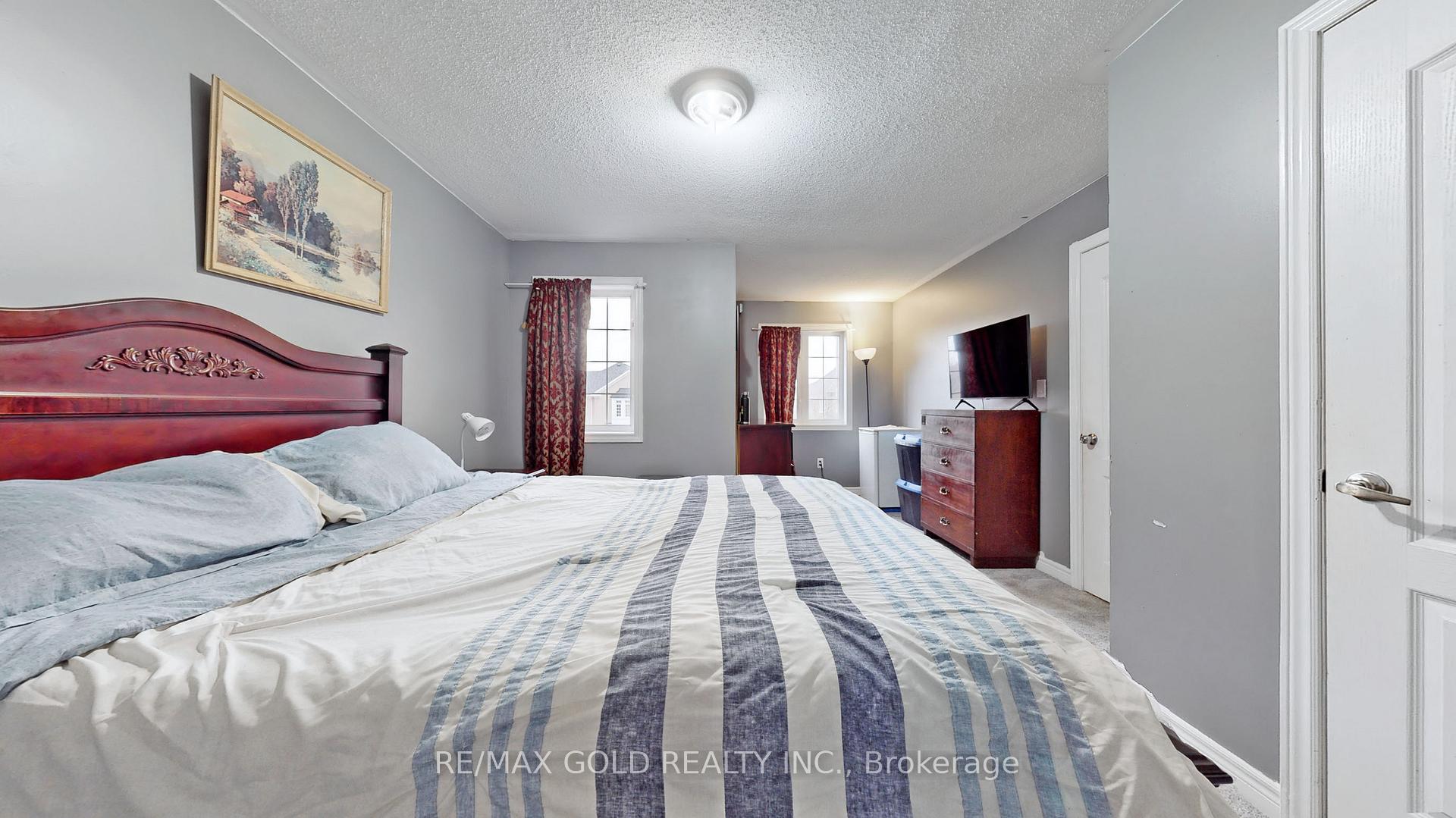 Photo 22 of 64 Prue Court, Brampton, Vales of Castlemore — HOMEH