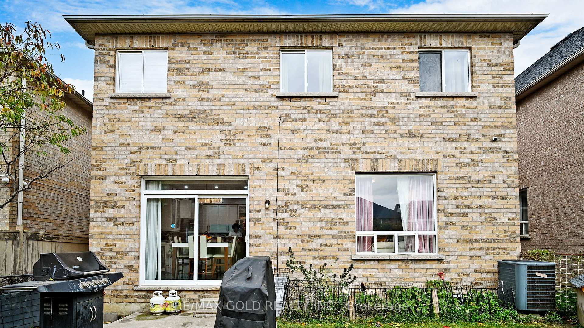 Photo 34 of 64 Prue Court, Brampton, Vales of Castlemore — HOMEH