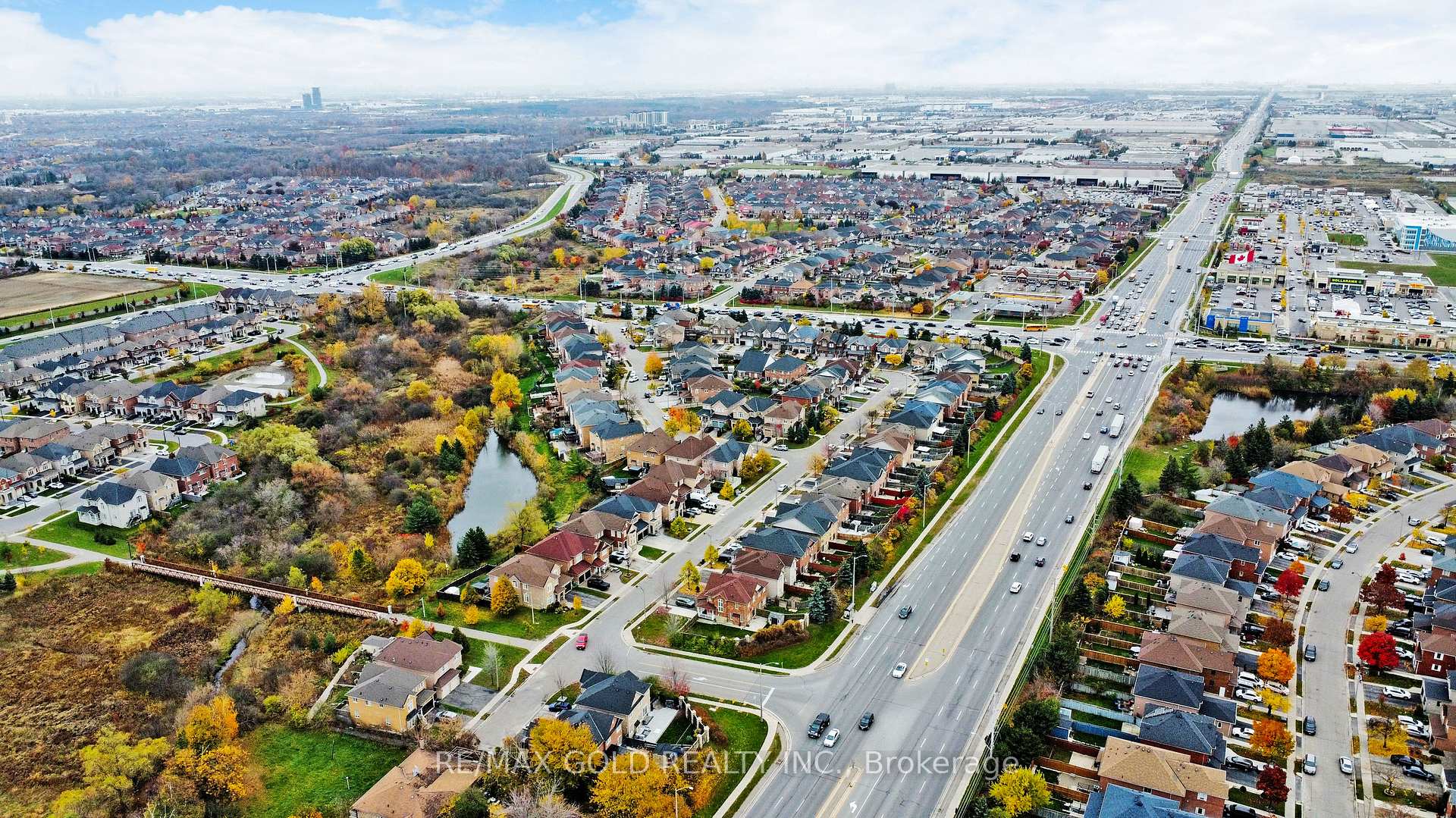 Photo 38 of 64 Prue Court, Brampton, Vales of Castlemore — HOMEH