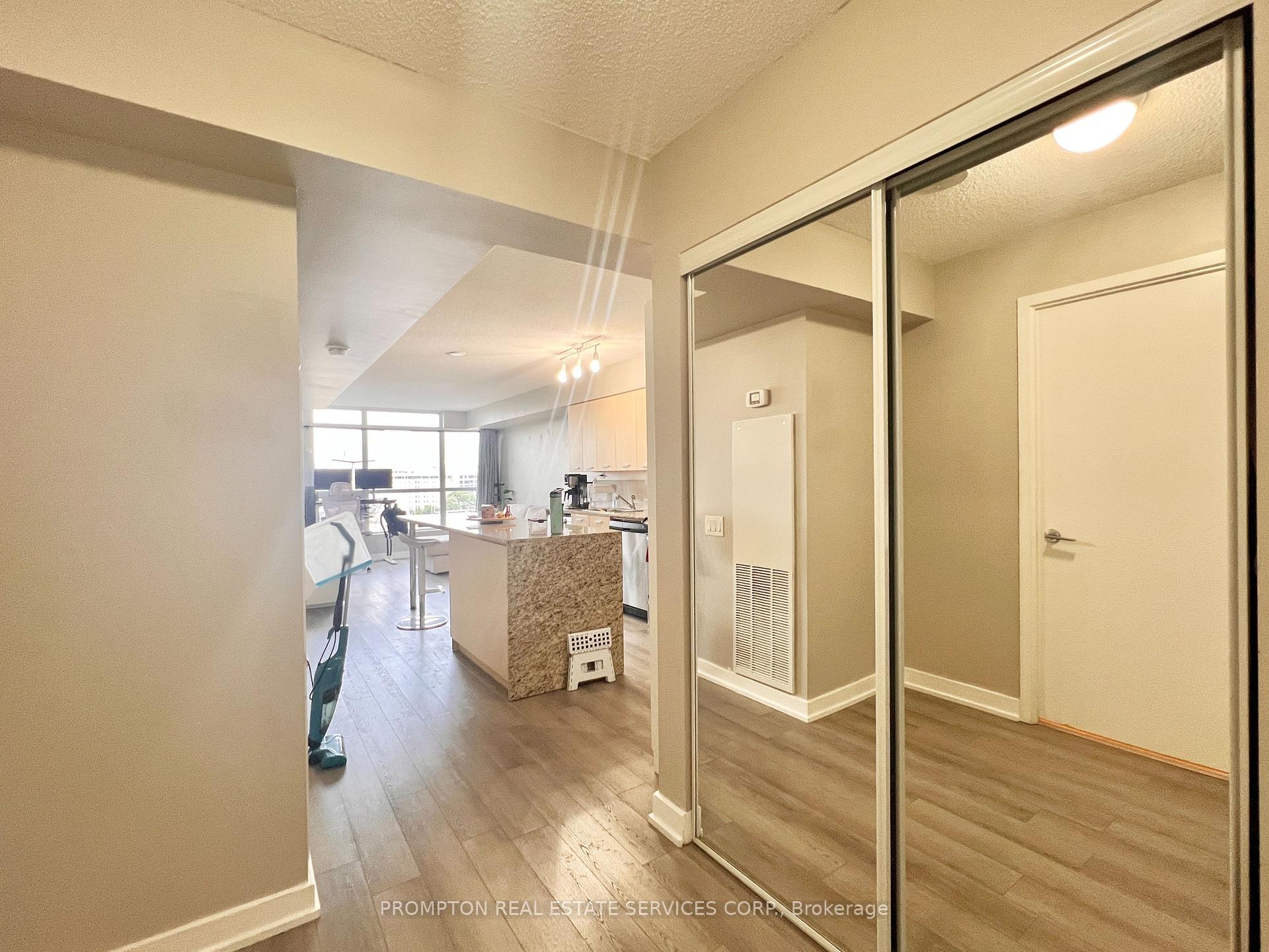 Photo 3 of Unit 710, 29 Singer Court, North York, Bayview Village — HOMEH