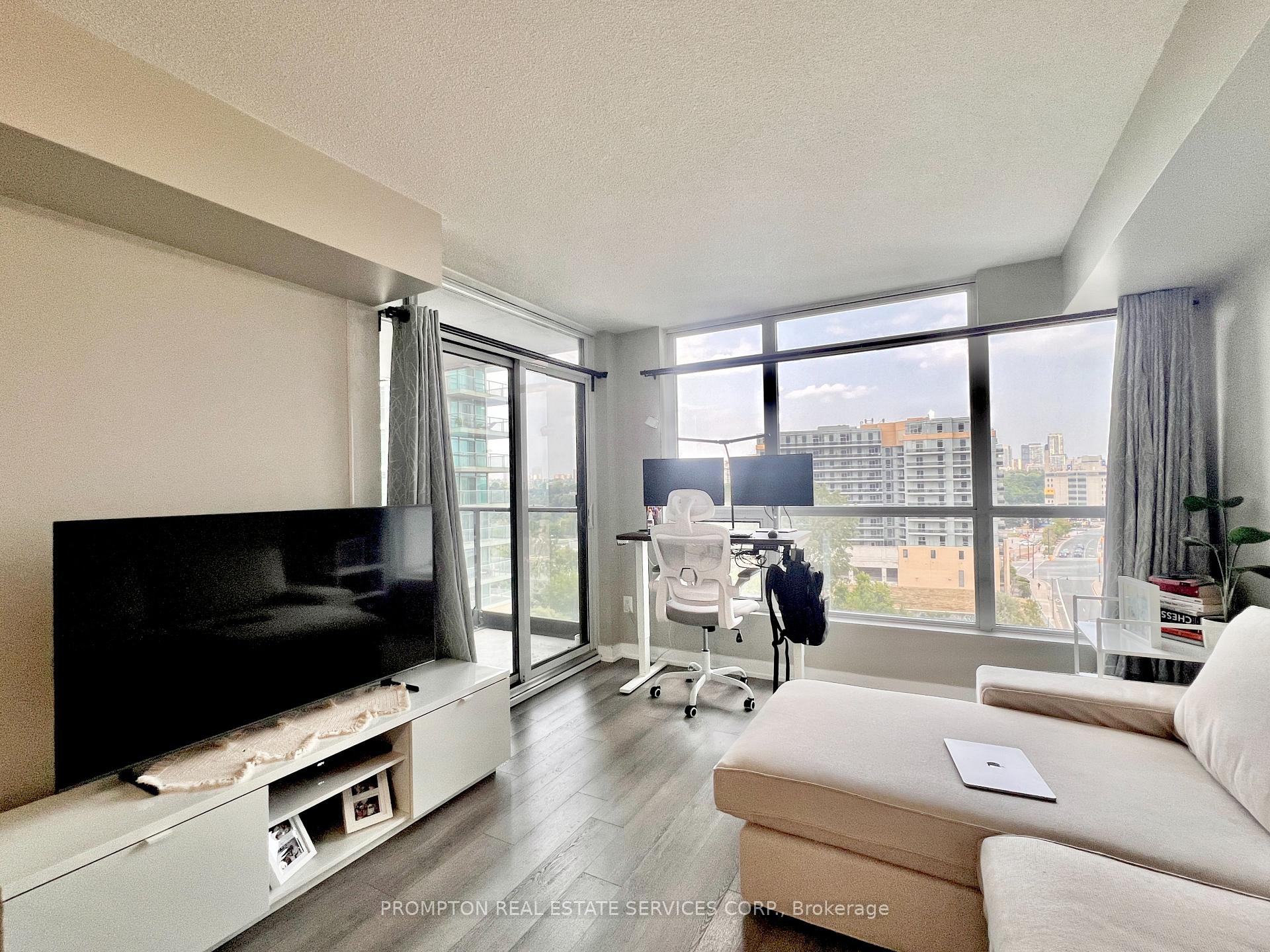 Photo 5 of Unit 710, 29 Singer Court, North York, Bayview Village — HOMEH