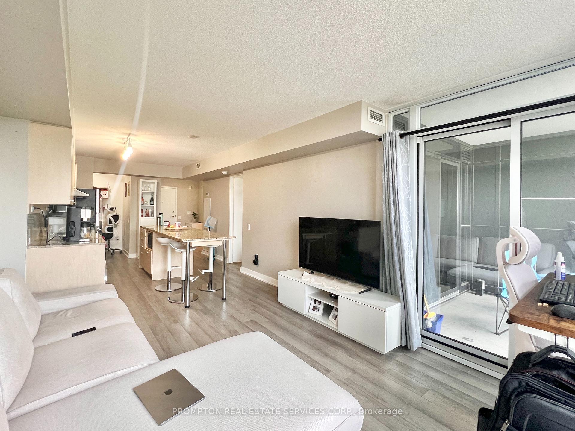Photo 8 of Unit 710, 29 Singer Court, North York, Bayview Village — HOMEH