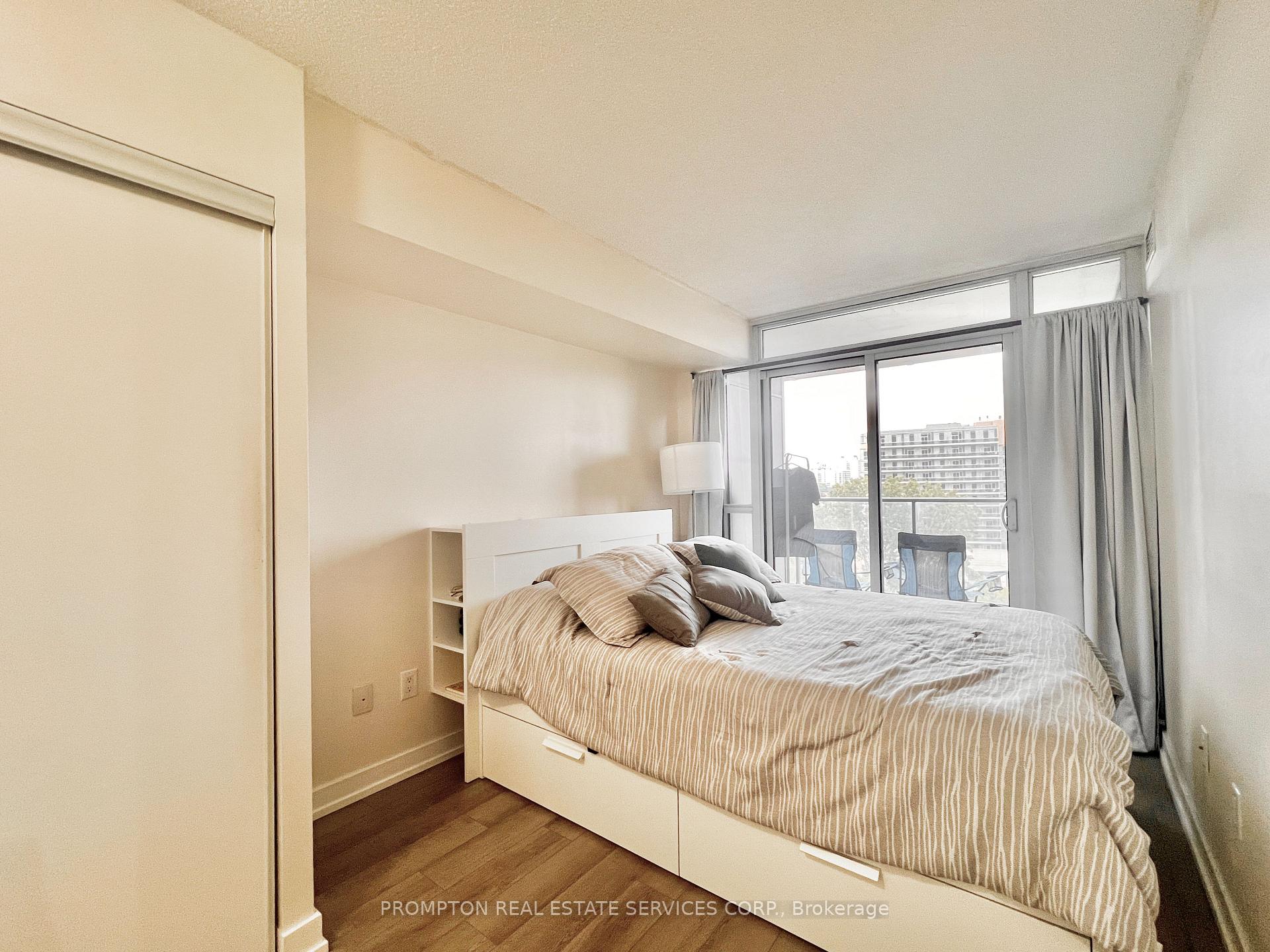 Photo 13 of Unit 710, 29 Singer Court, North York, Bayview Village — HOMEH