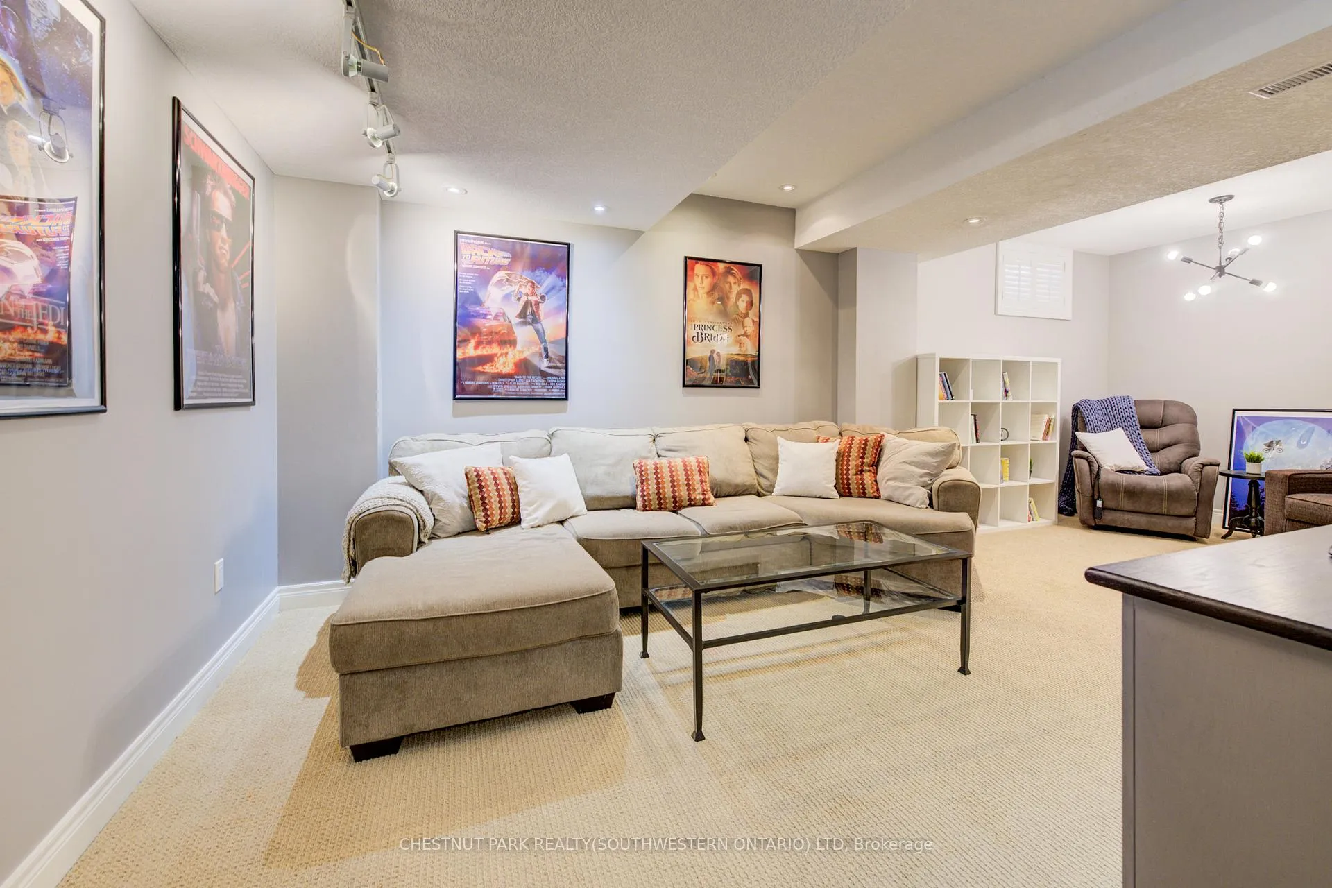 Photo 36 of 11 Tremaine Drive, Kitchener, Grand River South — HOMEH