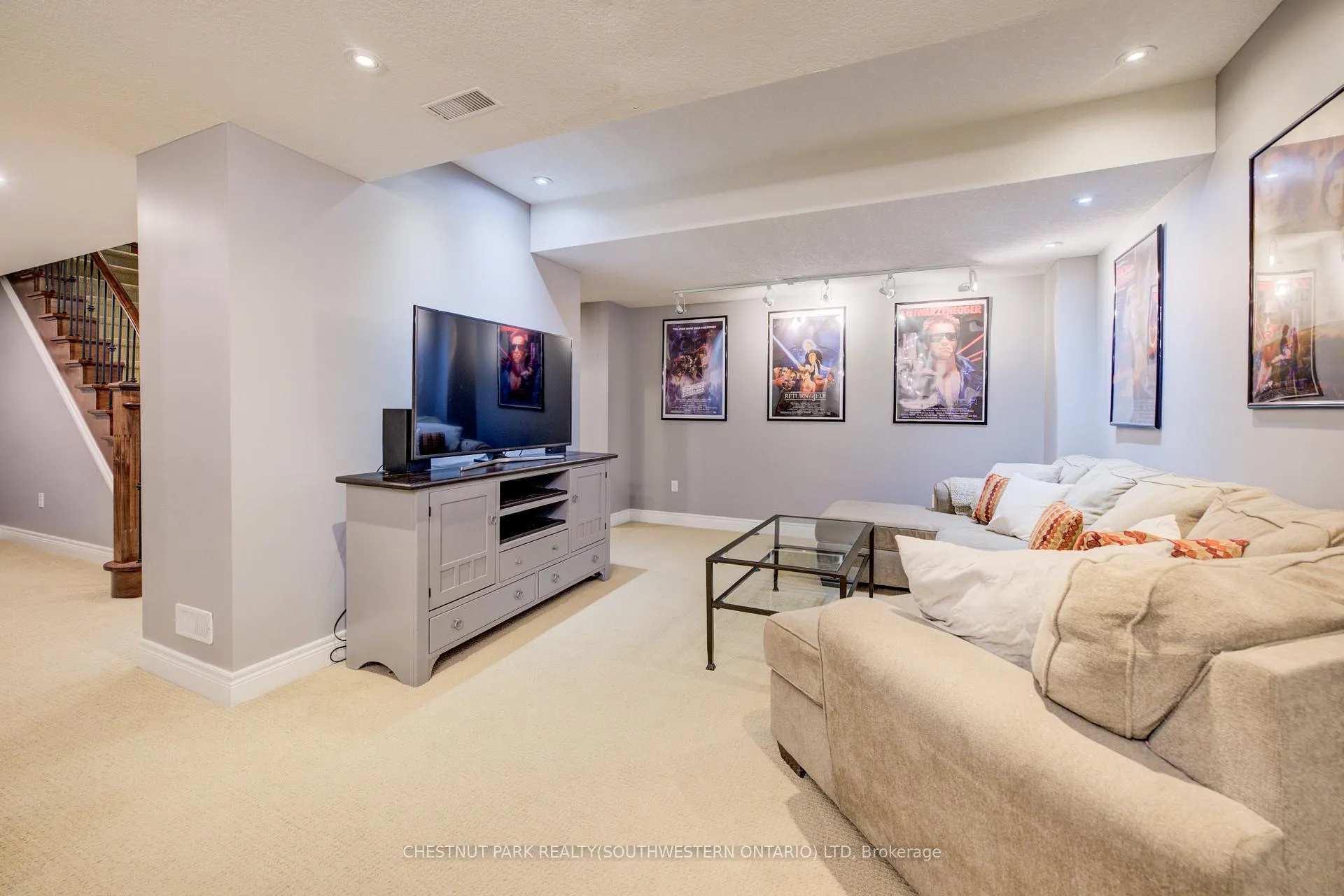 Photo 38 of 11 Tremaine Drive, Kitchener, Grand River South — HOMEH
