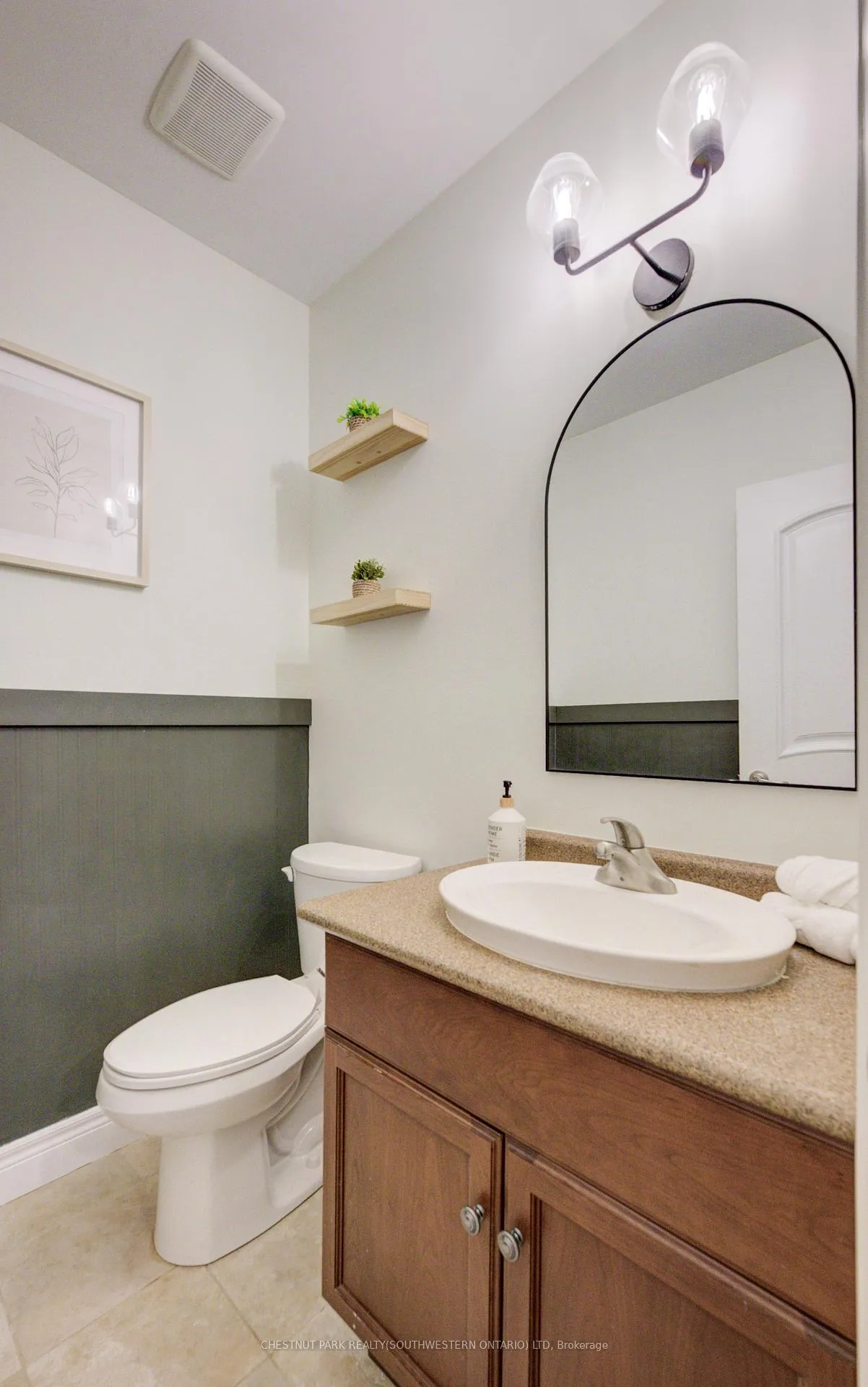 Photo 39 of 11 Tremaine Drive, Kitchener, Grand River South — HOMEH