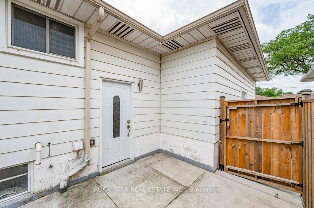 Photo 6 of 11 Aterno Drive, Hamilton, Mountview — HOMEH