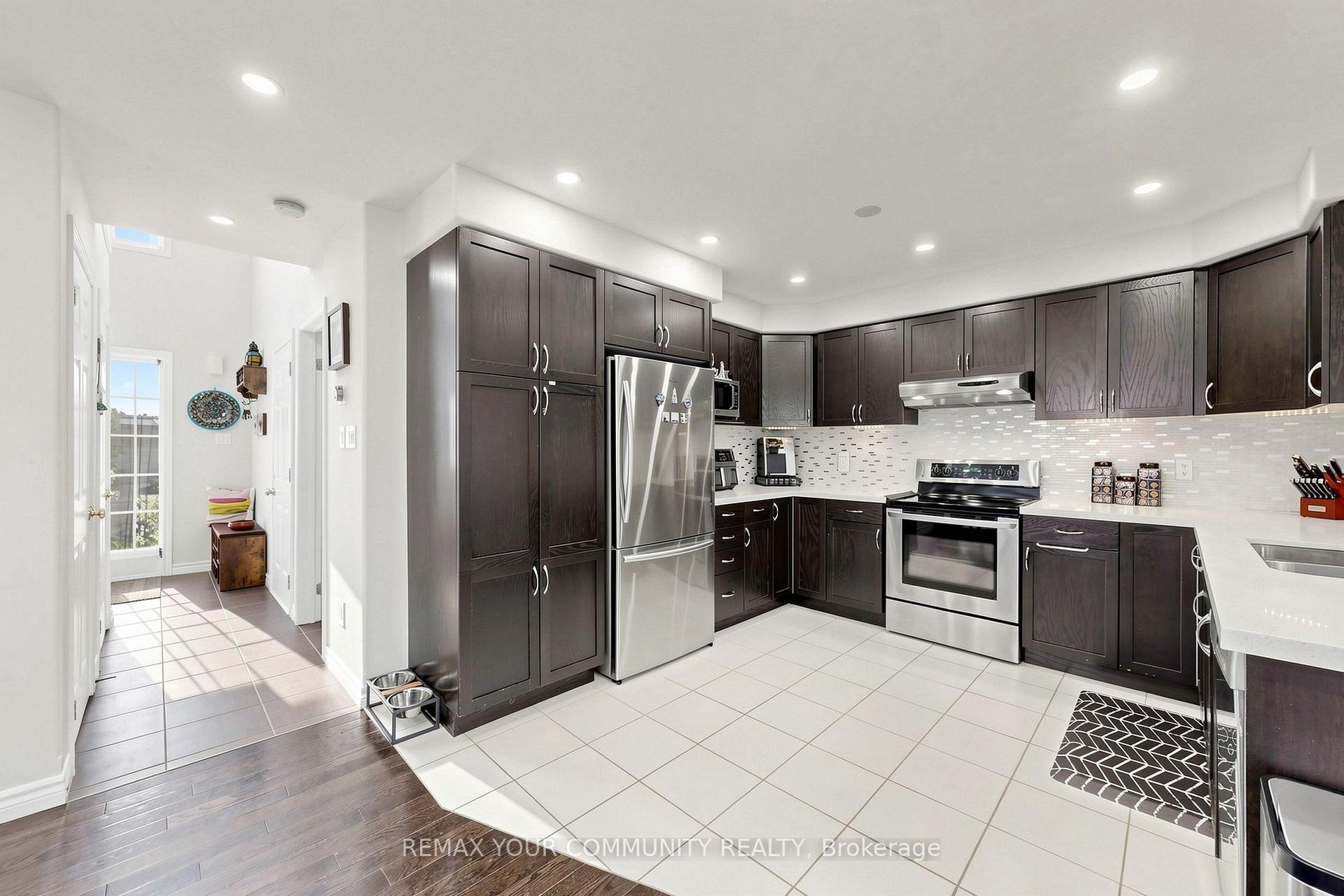 Photo 15 of 18 Davis Street, Collingwood — HOMEH