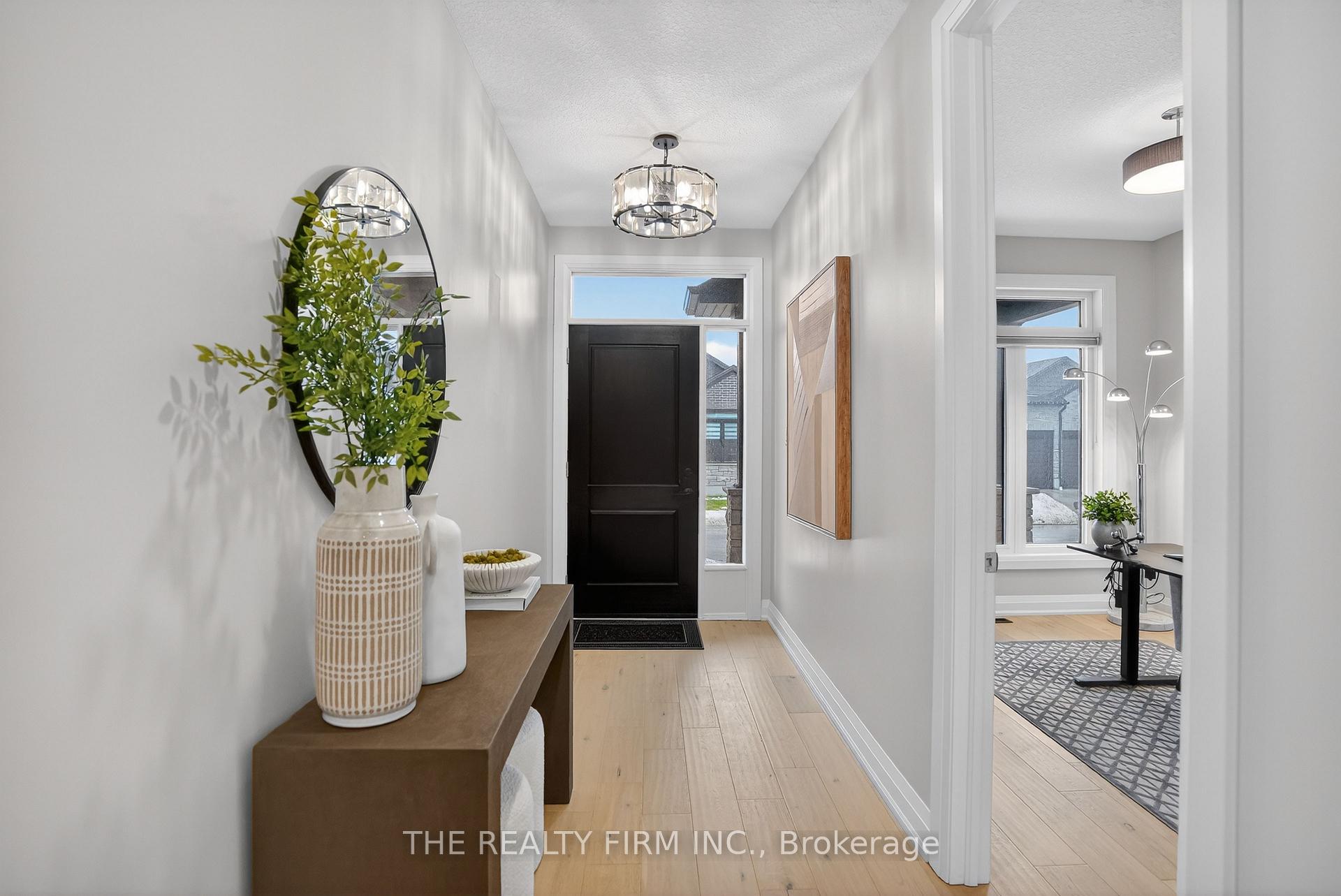Photo 6 of Unit 8, 383 Daventry Way, Middlesex Centre, Kilworth — HOMEH