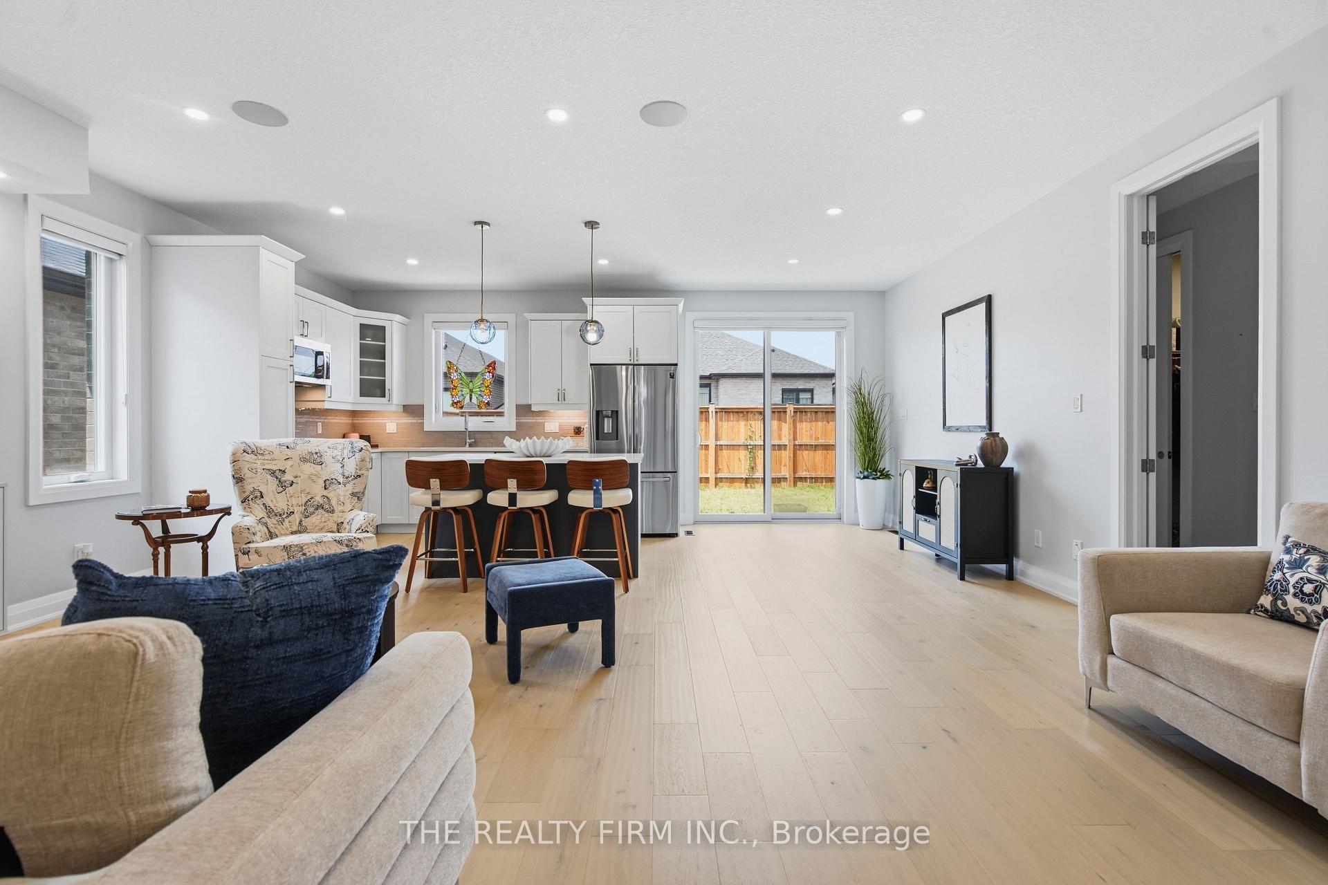 Photo 10 of Unit 8, 383 Daventry Way, Middlesex Centre, Kilworth — HOMEH