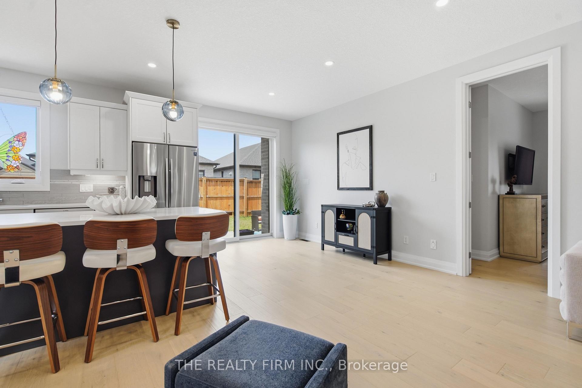 Photo 18 of Unit 8, 383 Daventry Way, Middlesex Centre, Kilworth — HOMEH