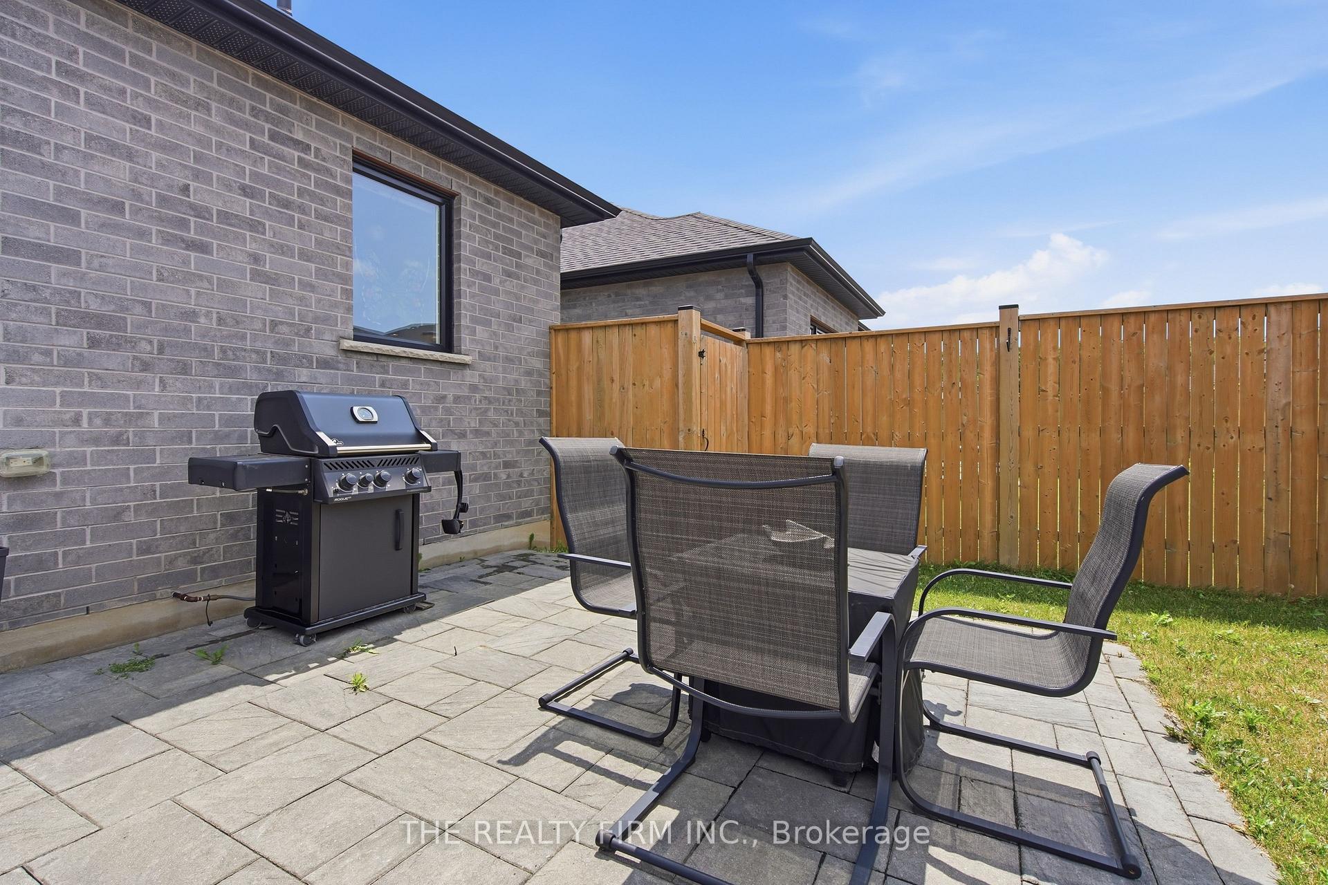 Photo 48 of Unit 8, 383 Daventry Way, Middlesex Centre, Kilworth — HOMEH