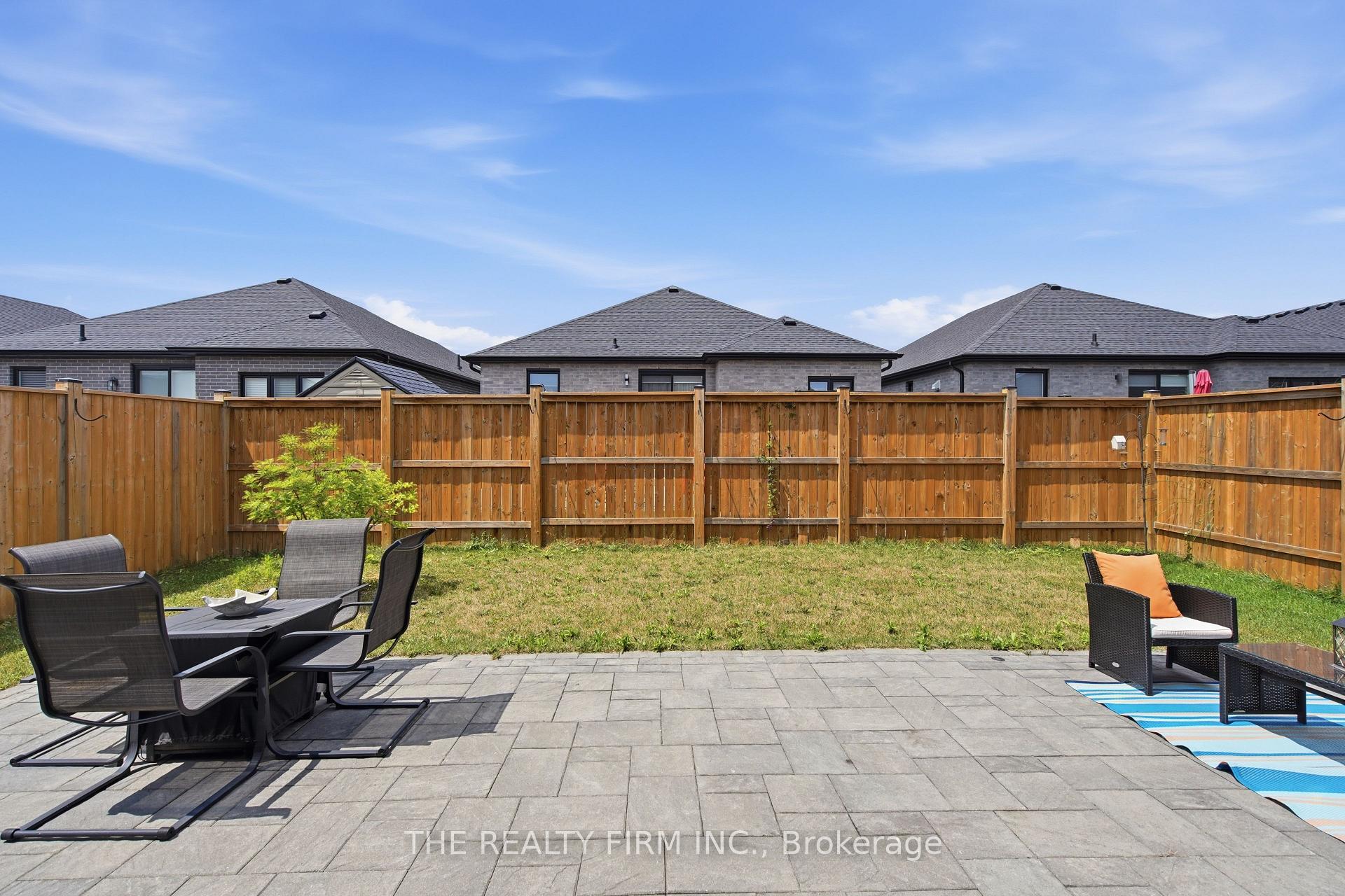 Photo 49 of Unit 8, 383 Daventry Way, Middlesex Centre, Kilworth — HOMEH